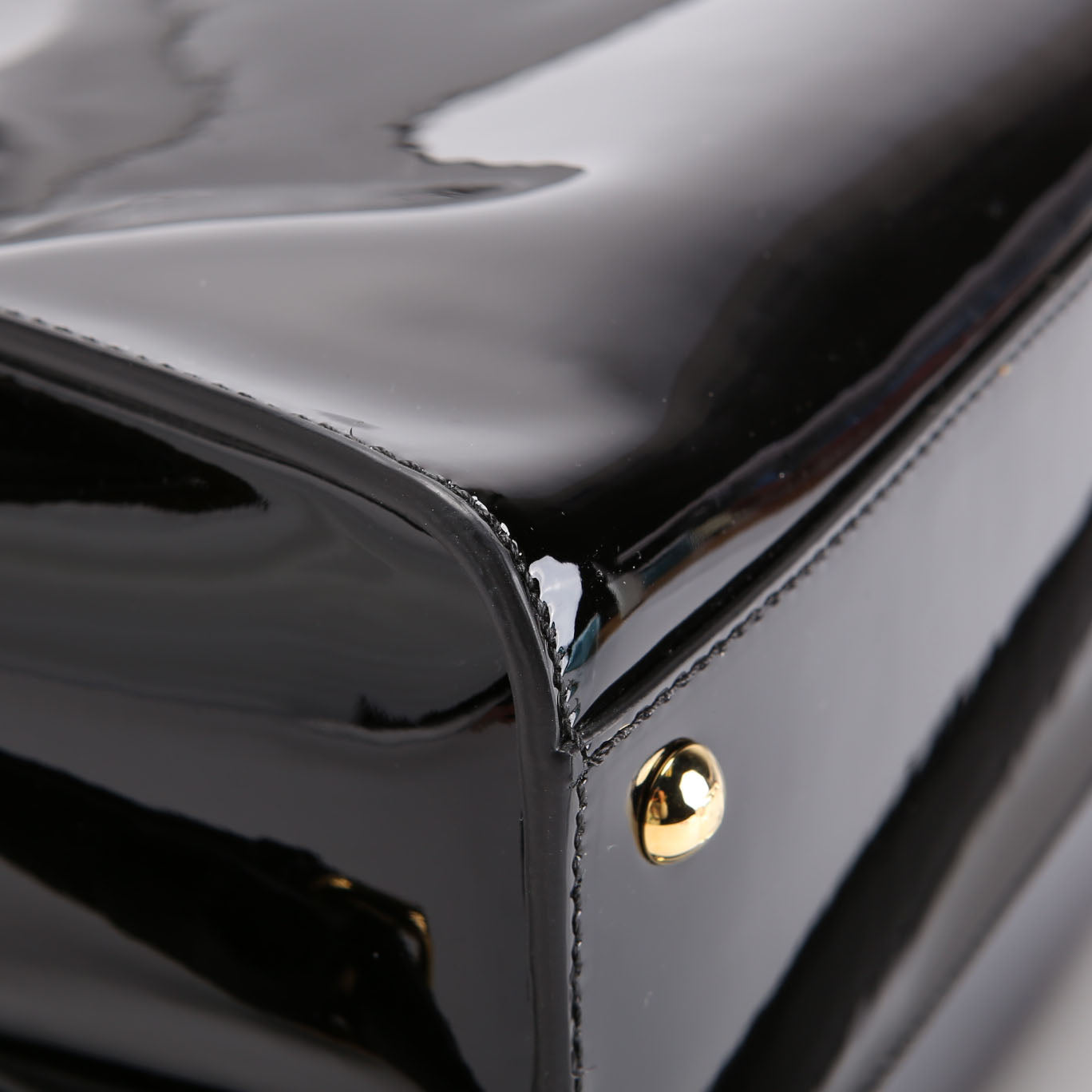 Fendi FF 1974 Peekaboo Medium Patent Iconic Defender Black/Brown