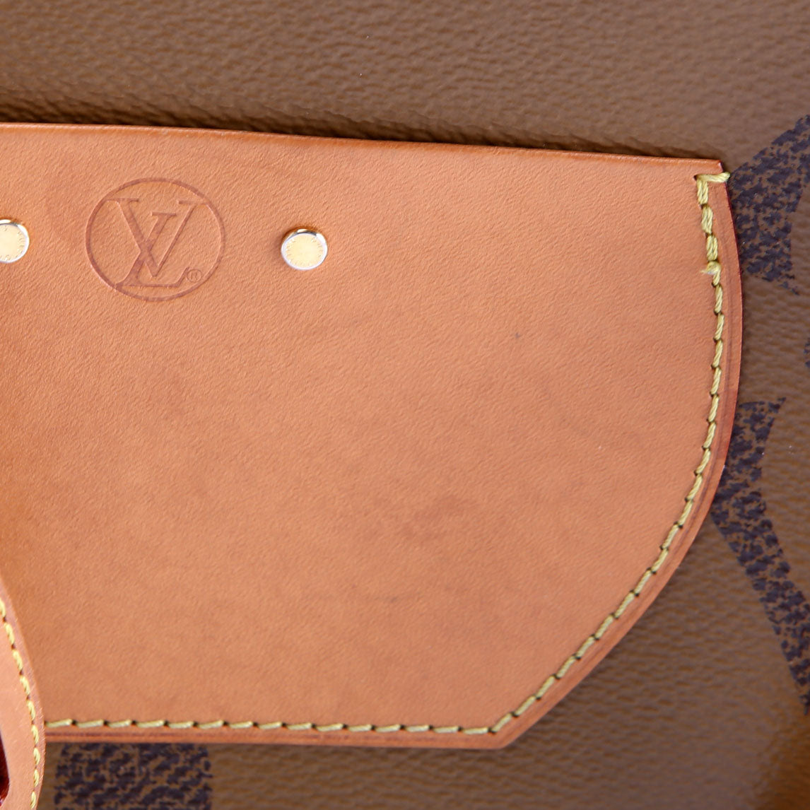Boite Chapeau Reverse Giant Monogram