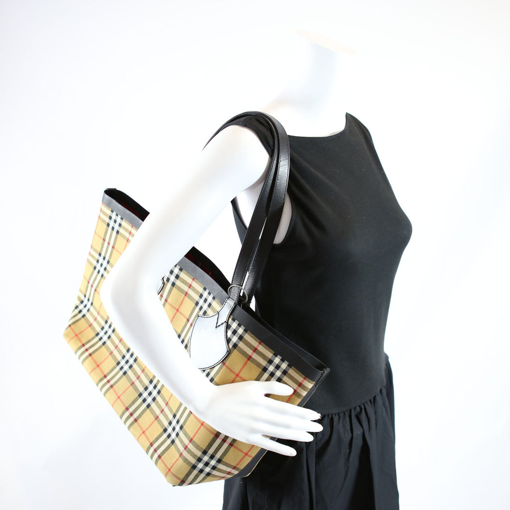 Vintage Check The Giant Reverse Tote Medium