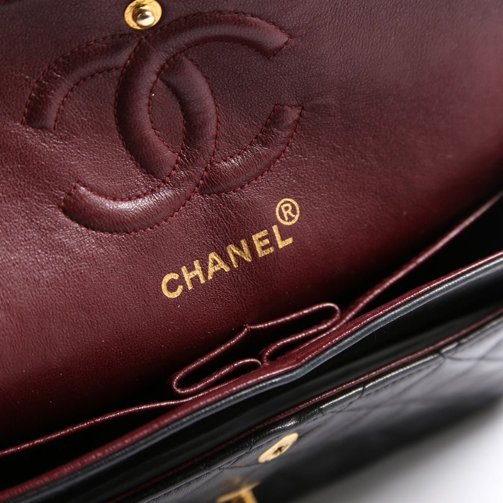 Classic Flap Small Lambskin 4M Black/Gold