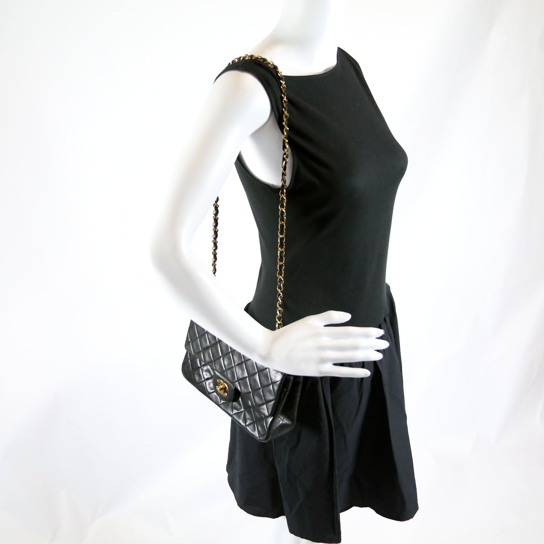 Classic Flap Small Lambskin 4M Black/Gold