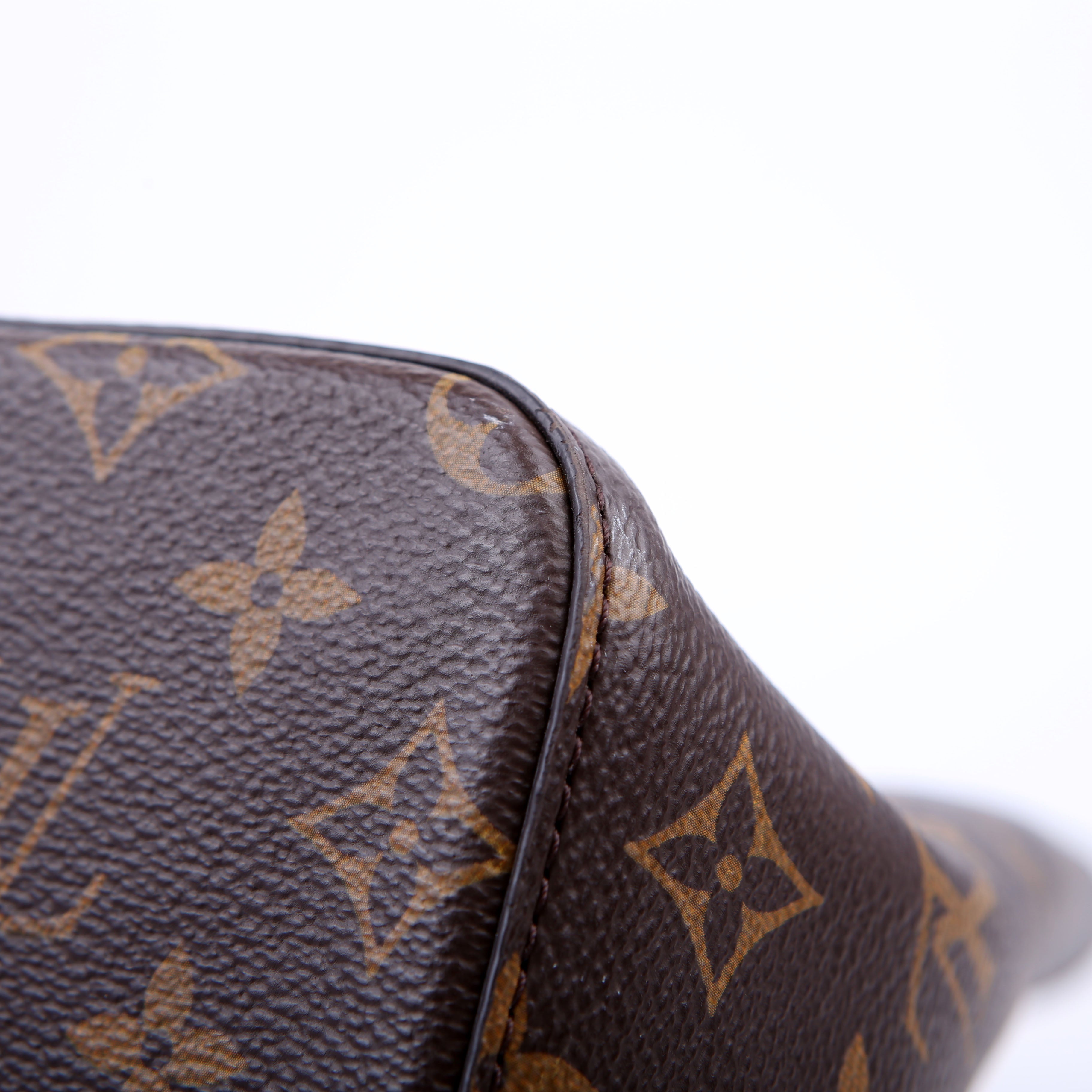 Neonoe Monogram Red