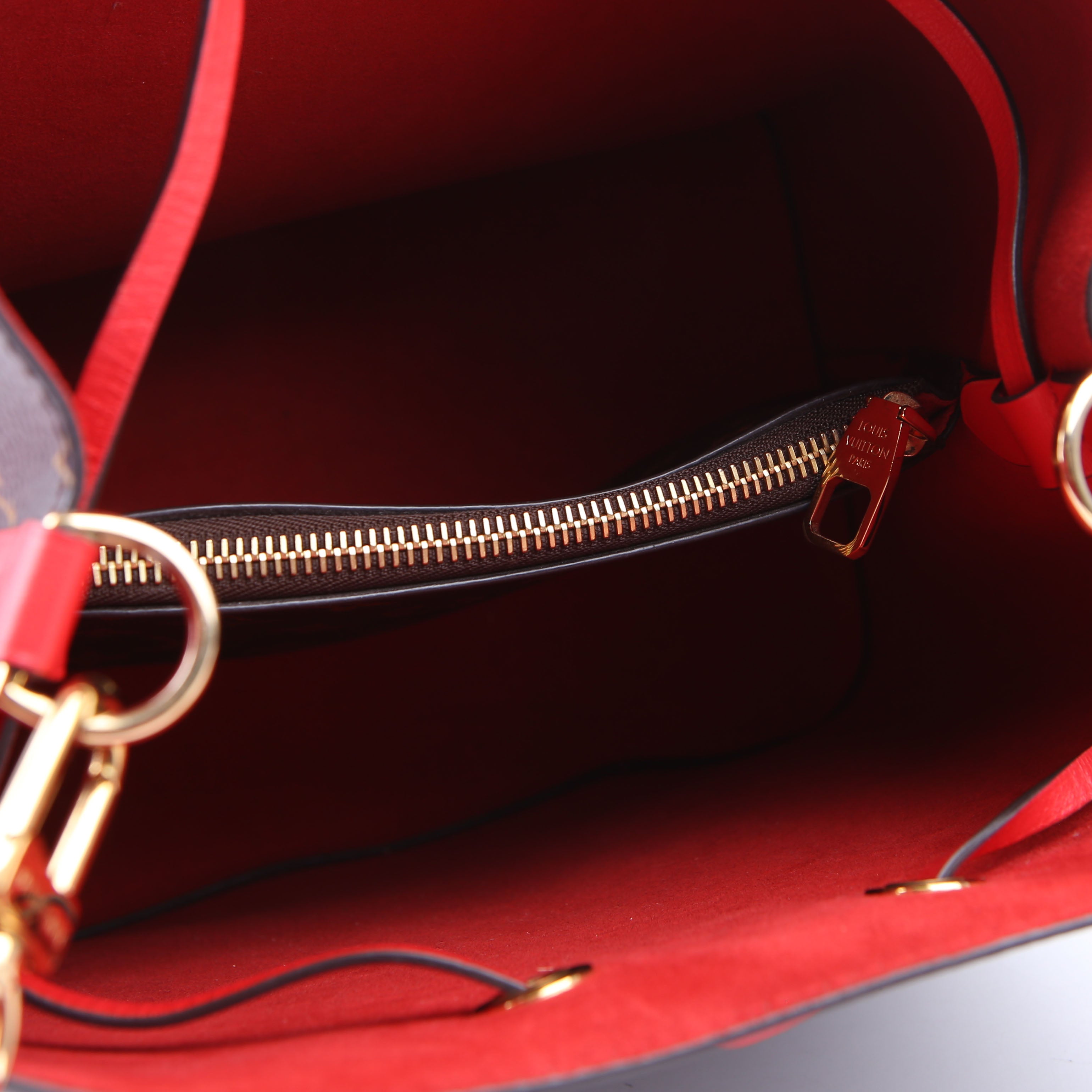 Neonoe Monogram Red