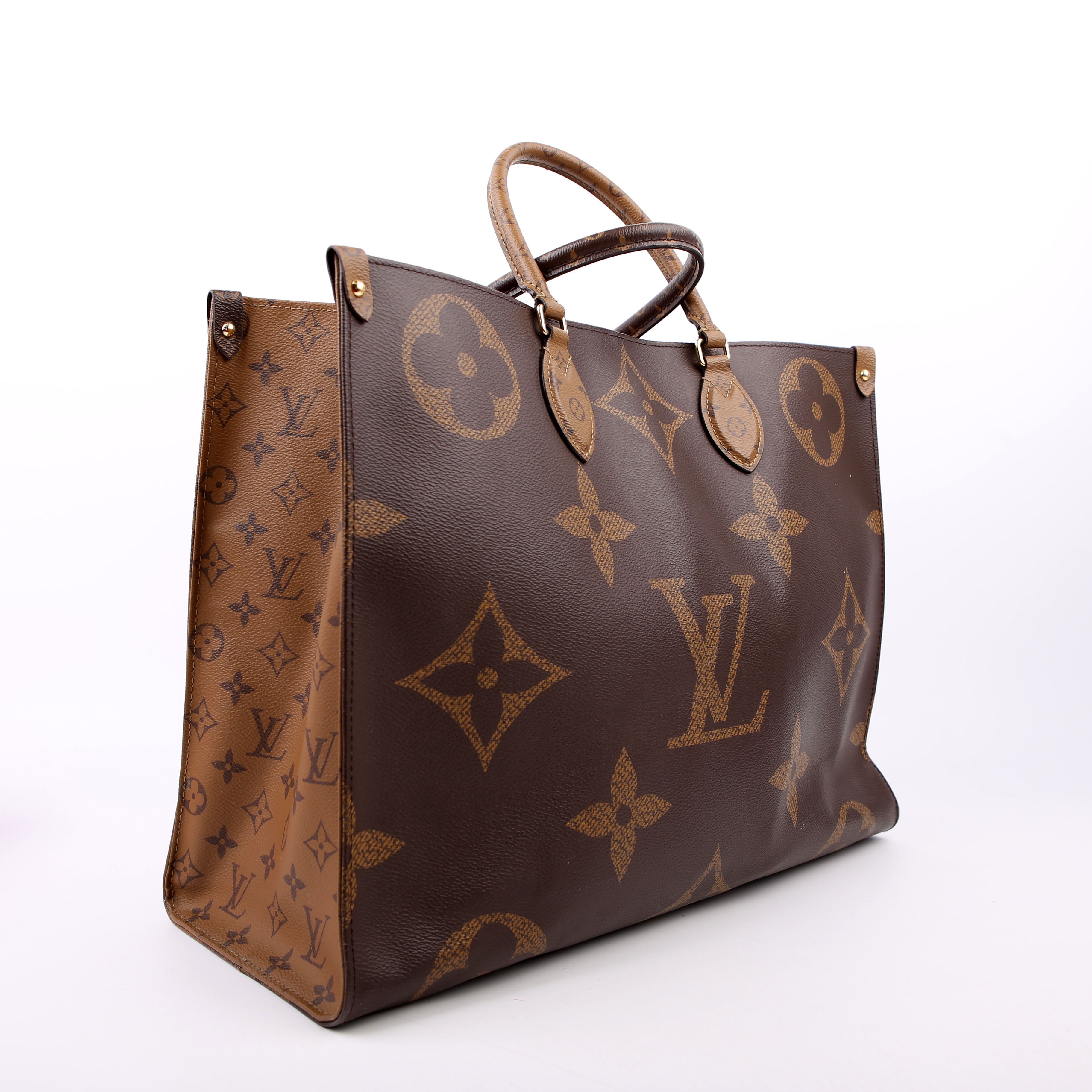 ONTHEGO GM Reverse Monogram Black