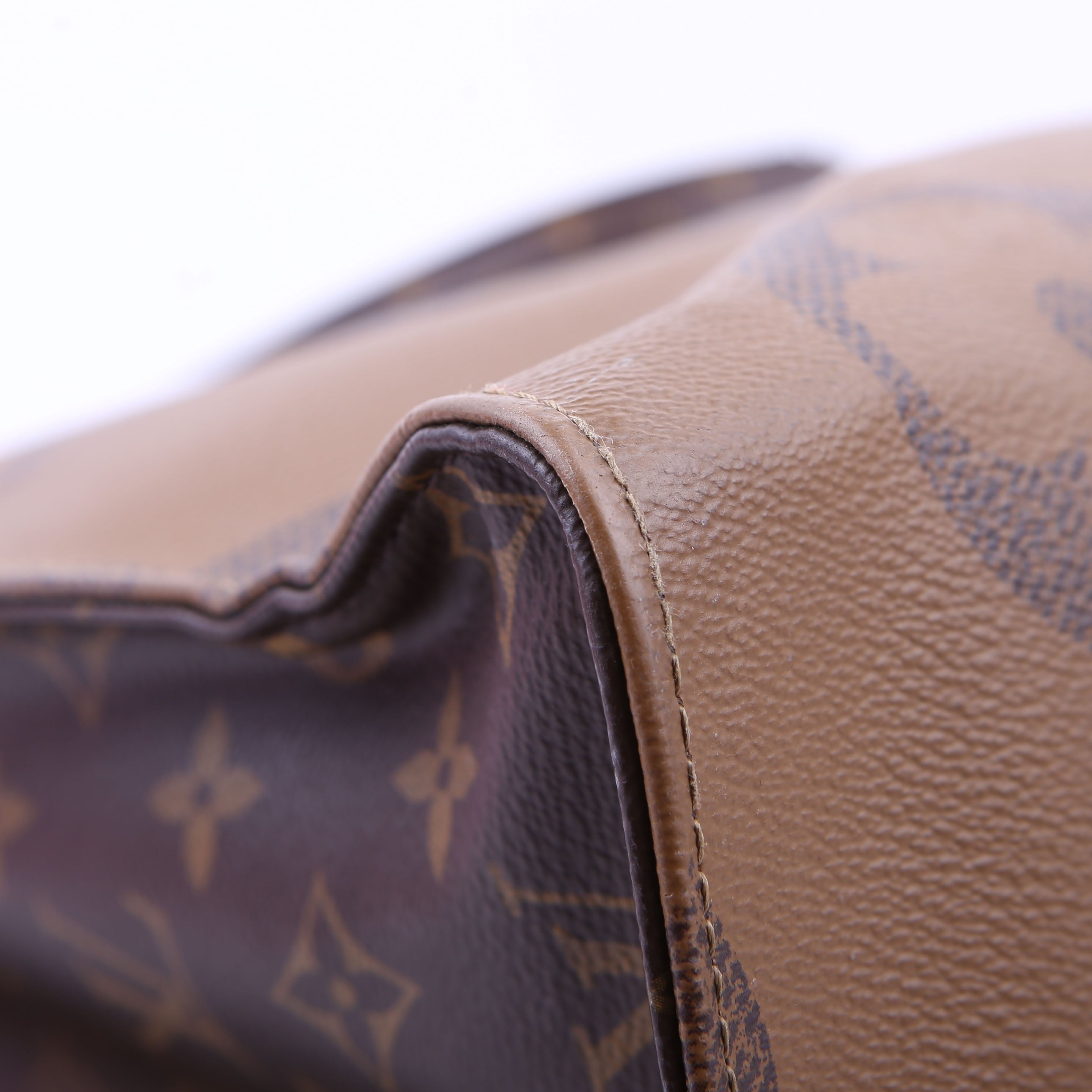ONTHEGO GM Reverse Monogram Black