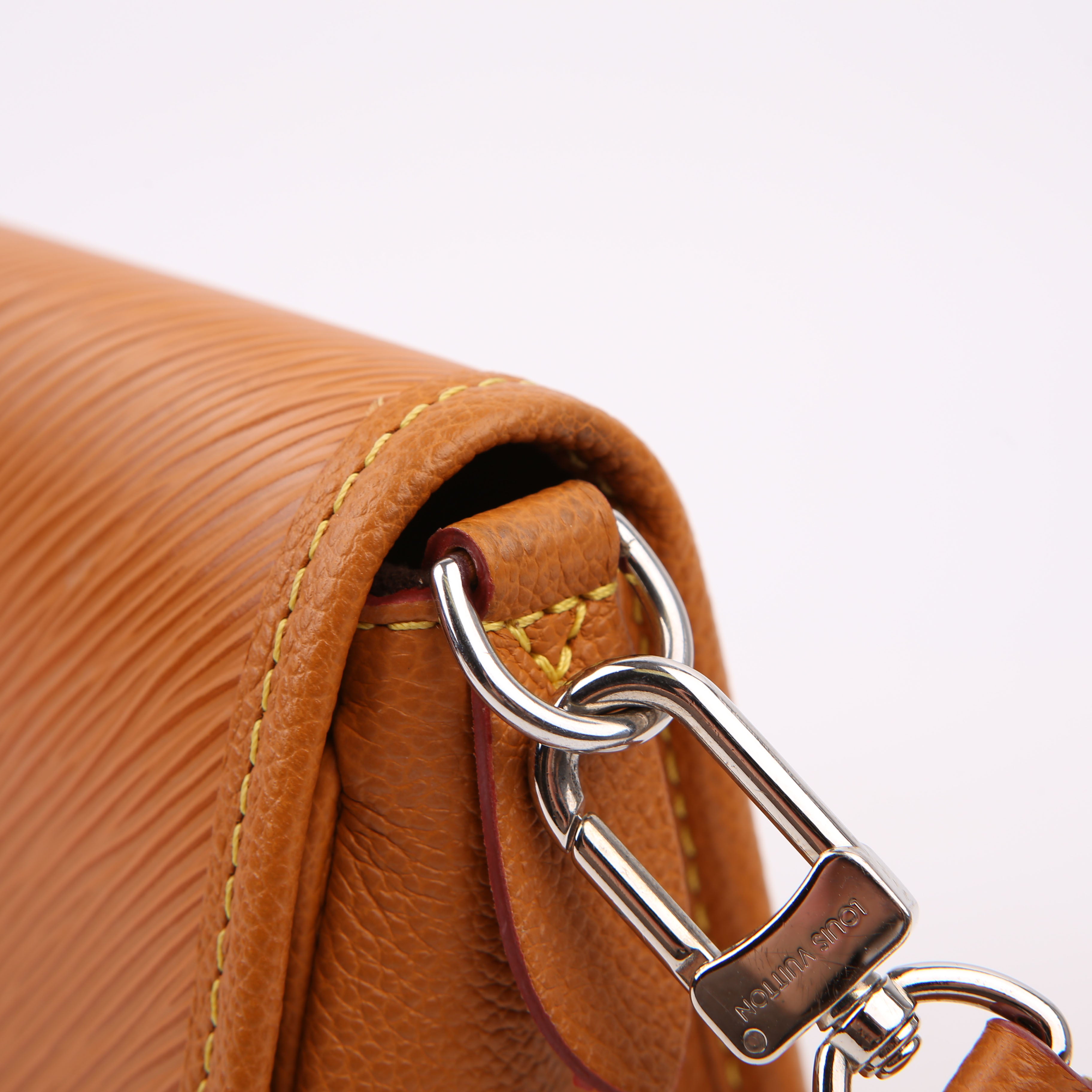 Buci Crossbody Epi Brown