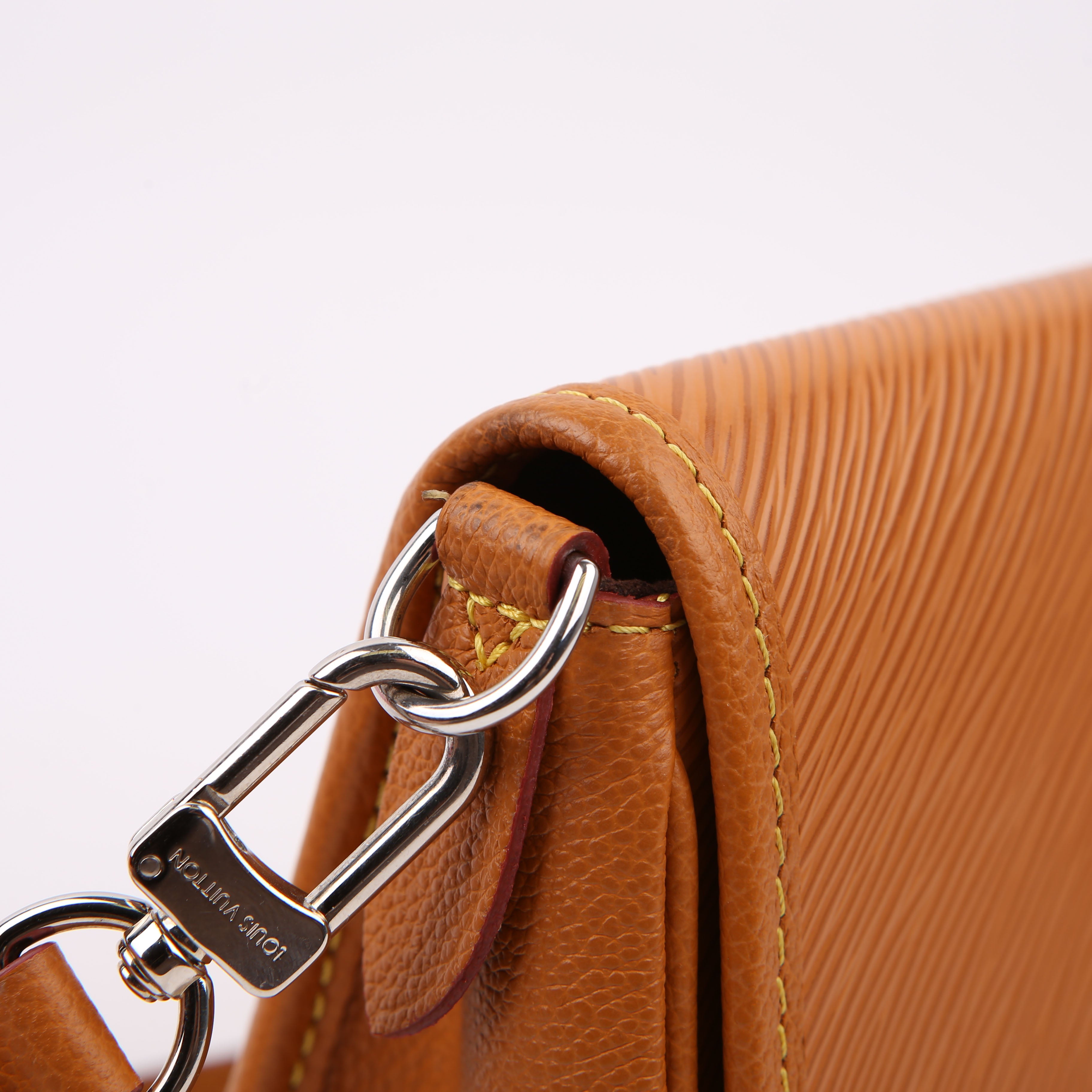Buci Crossbody Epi Brown