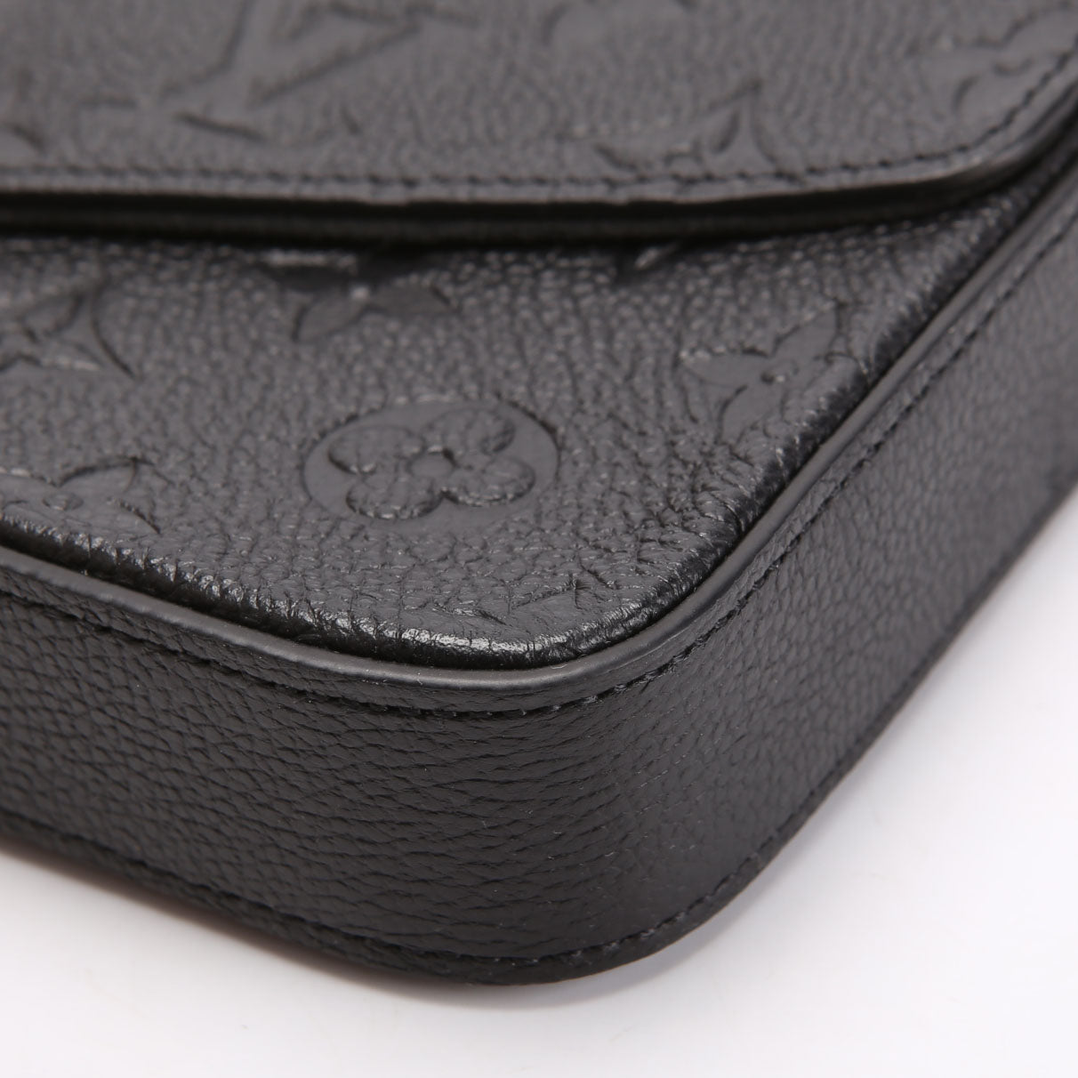 Pochette Felicie Empreinte Black