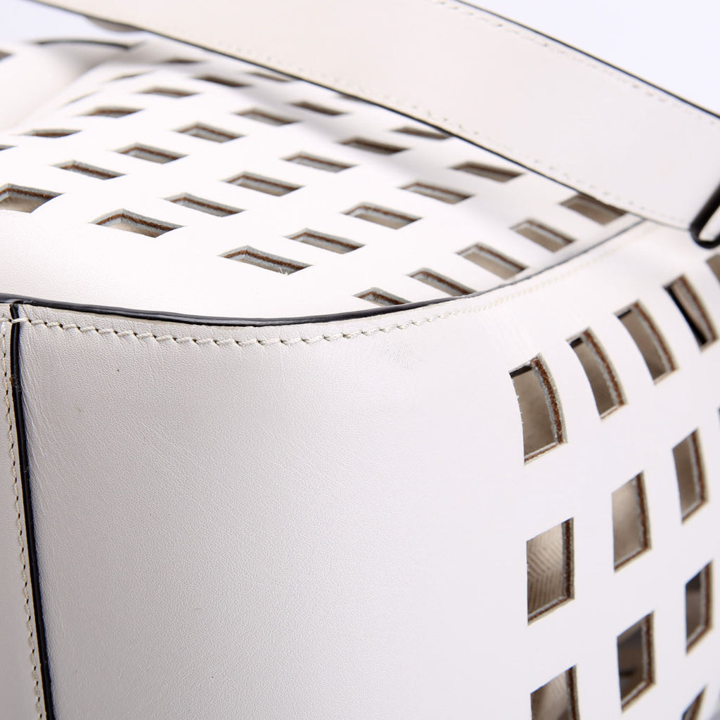 Hammock Tulip Capsule Shoulder Bag White