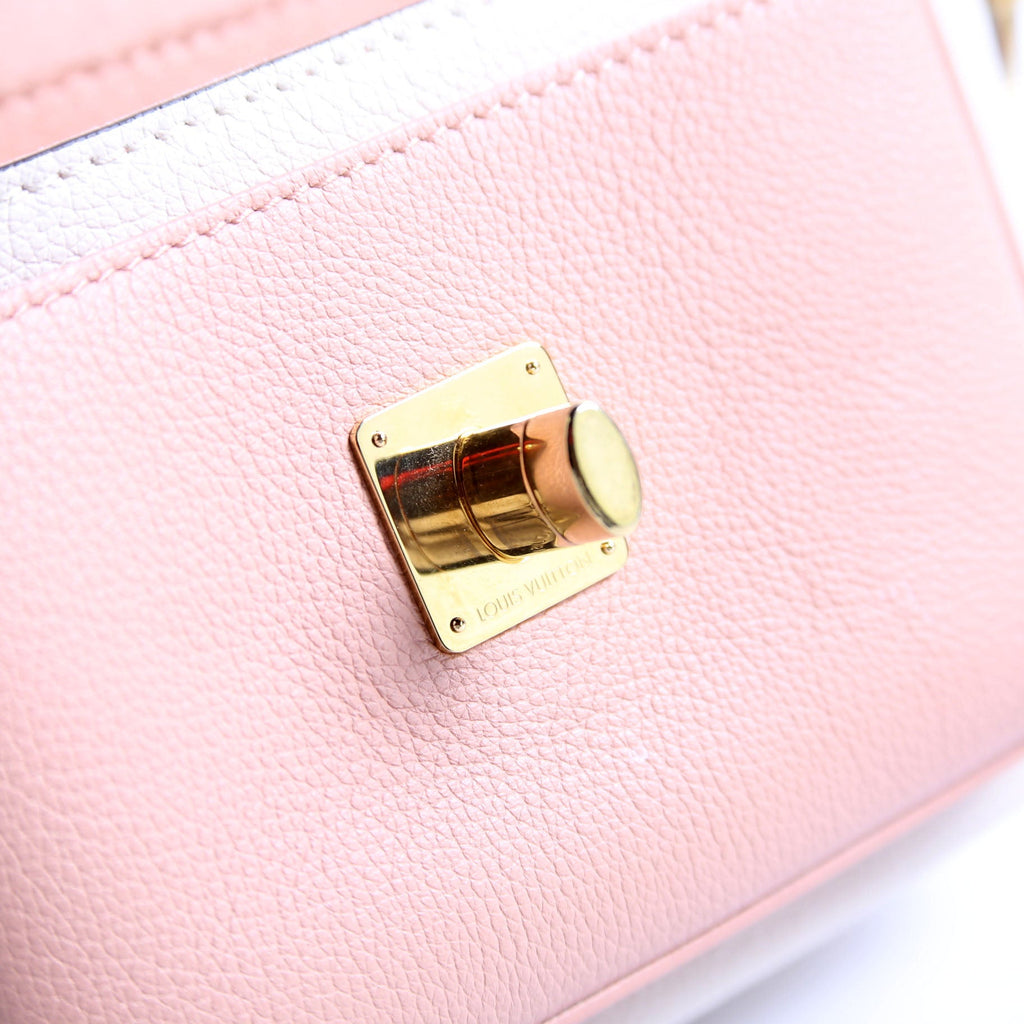 LockMe Tender Supple Calfskin Cream/Pink