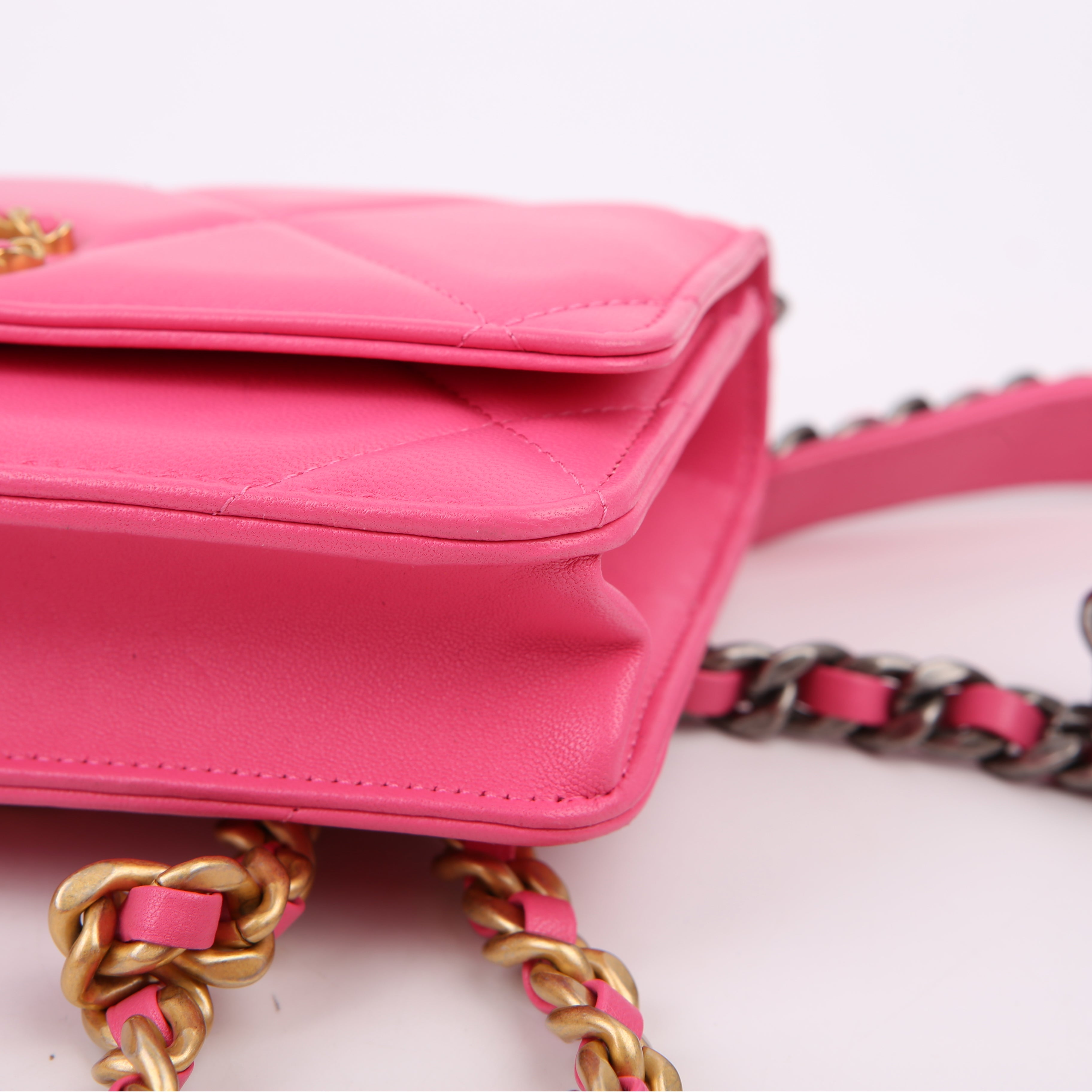 Chanel 19 WOC Quilted Lambskin Pink