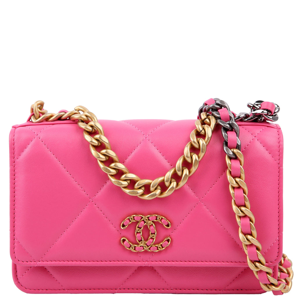 Chanel 19 WOC Quilted Lambskin Pink