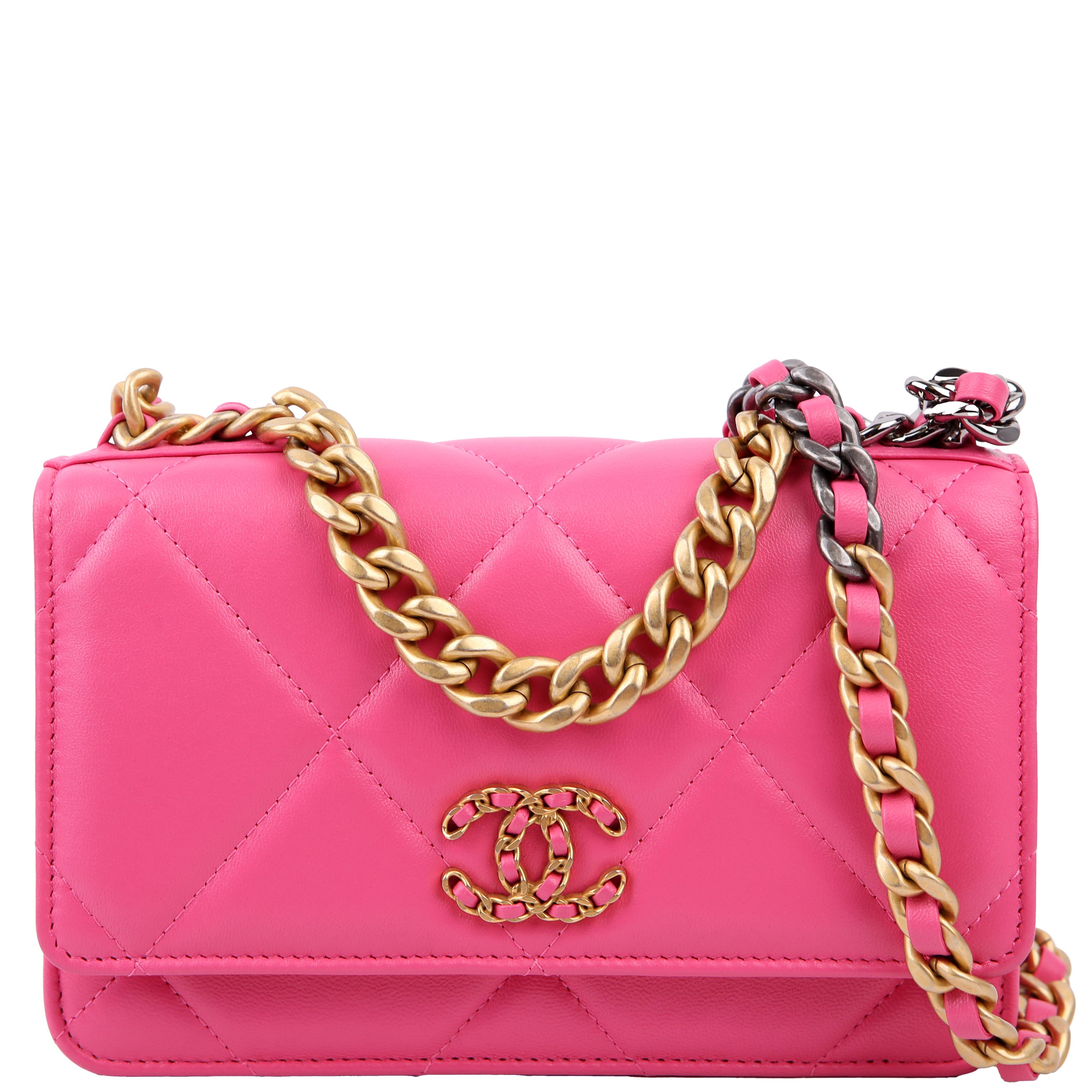 Chanel 19 WOC Quilted Lambskin Pink