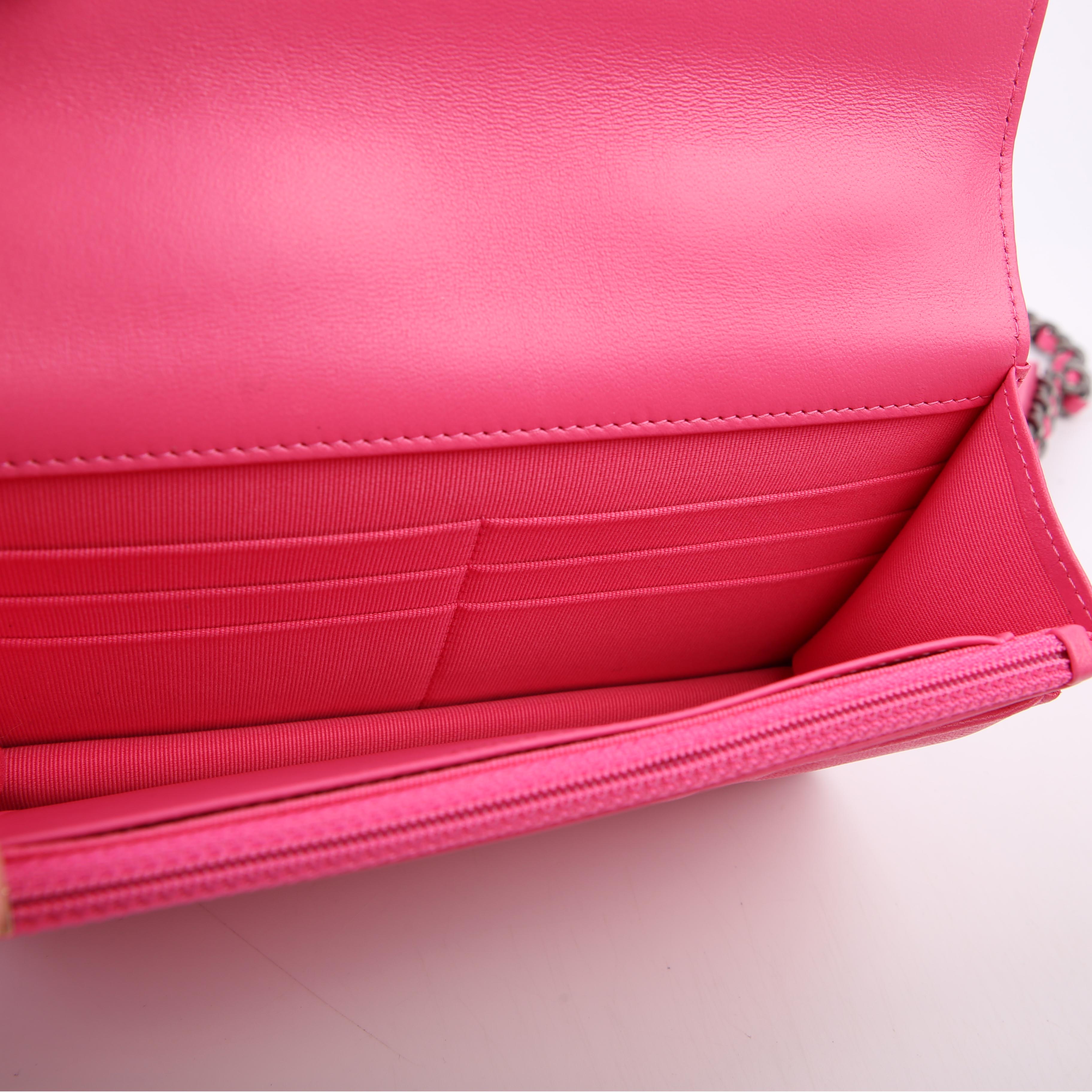Chanel 19 WOC Quilted Lambskin Pink