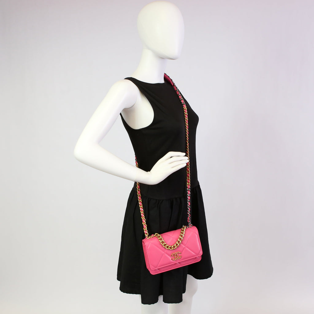 Chanel 19 WOC Quilted Lambskin Pink