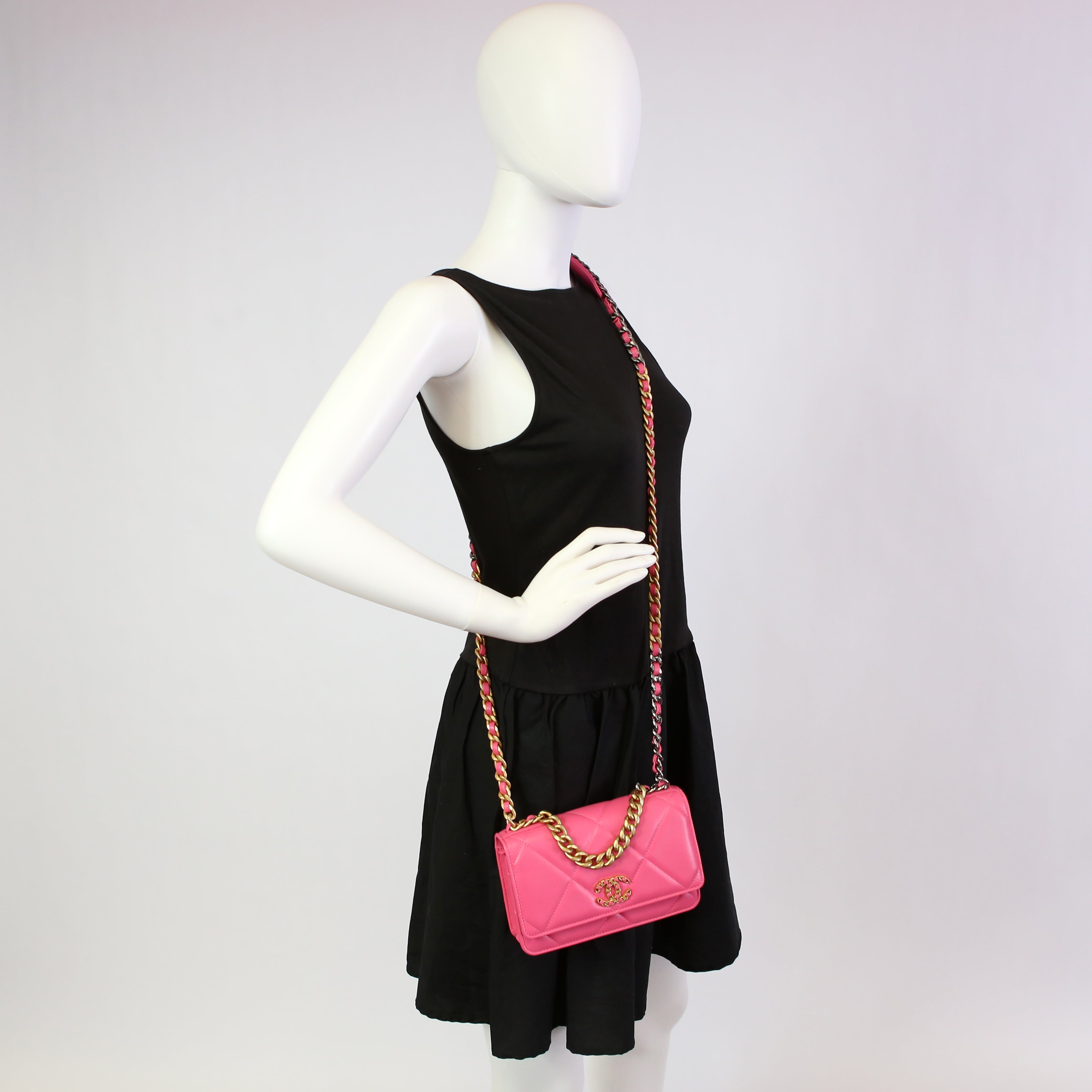 Chanel 19 WOC Quilted Lambskin Pink