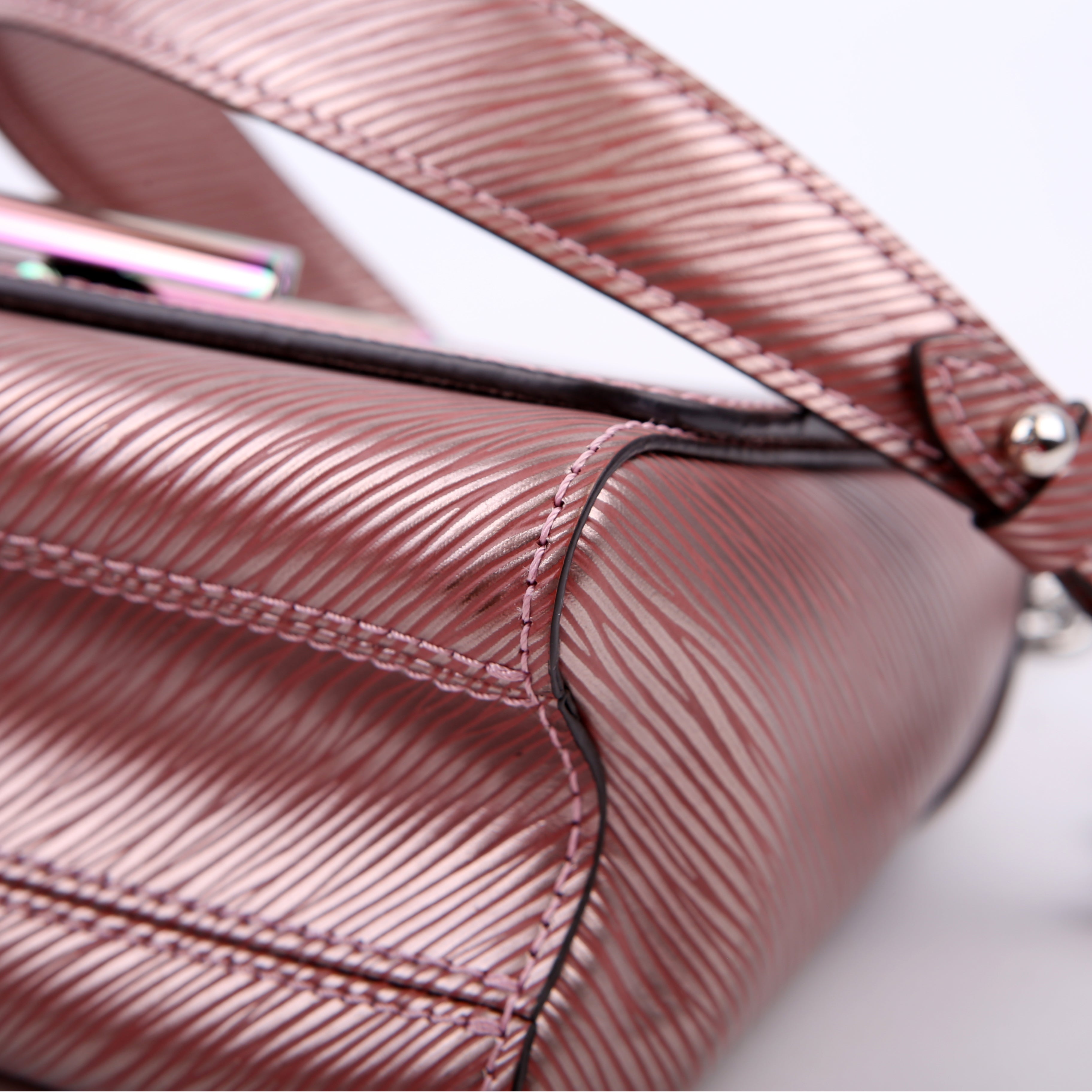 Twist PM Epi Rose Gold