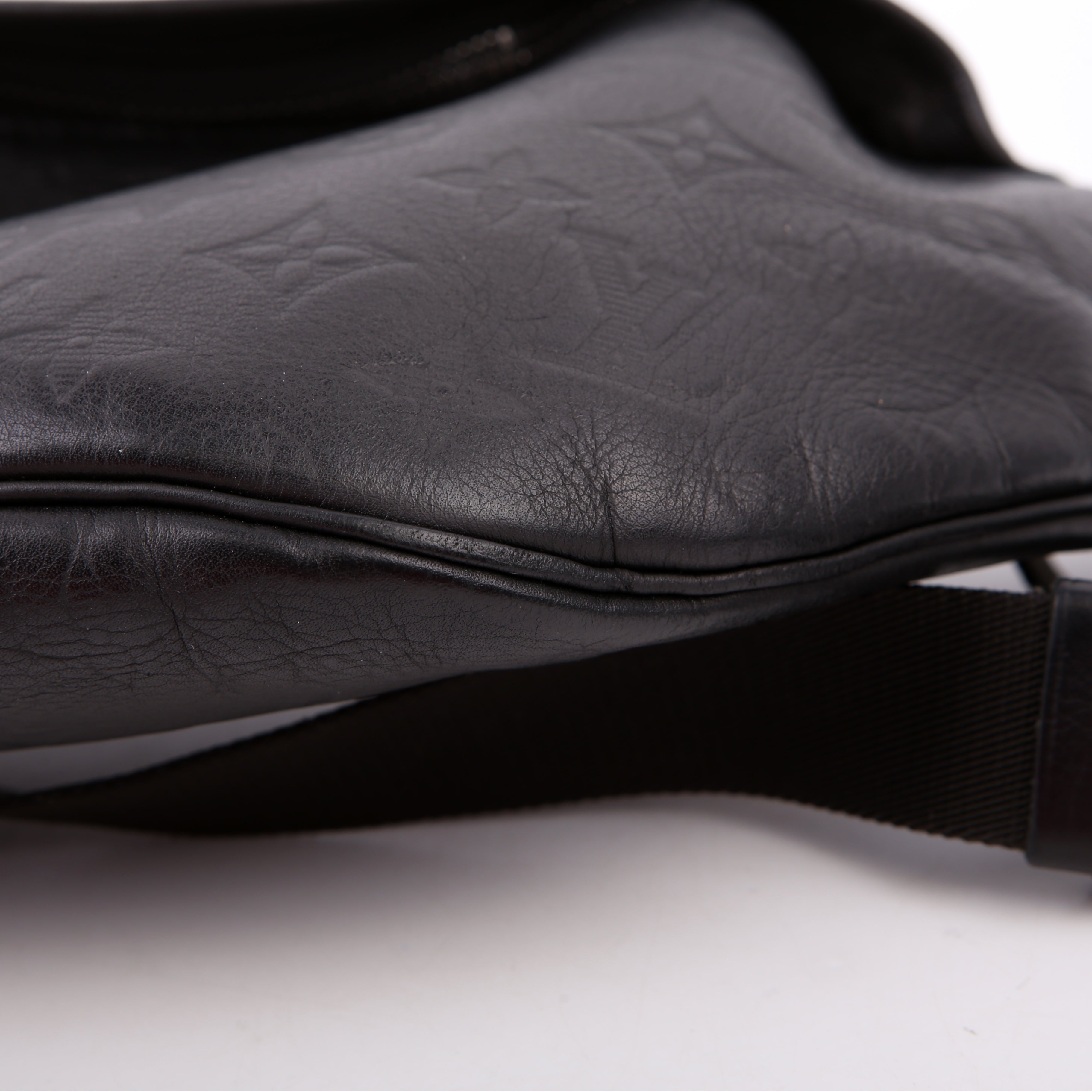 Discovery Bumbag Shadow Monogram Black