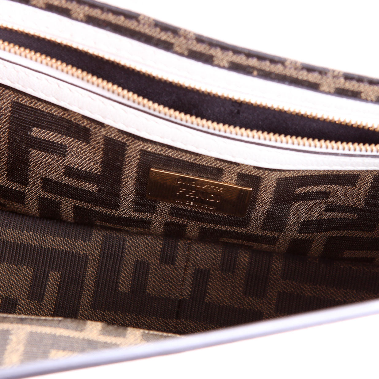 8BR398 Multipocket Baguette