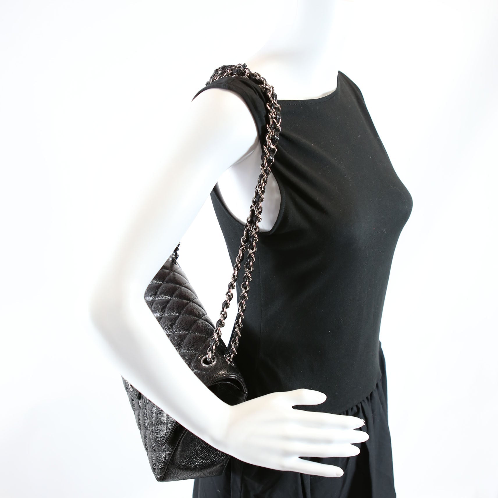 Classic Flap Jumbo Caviar RFID Black