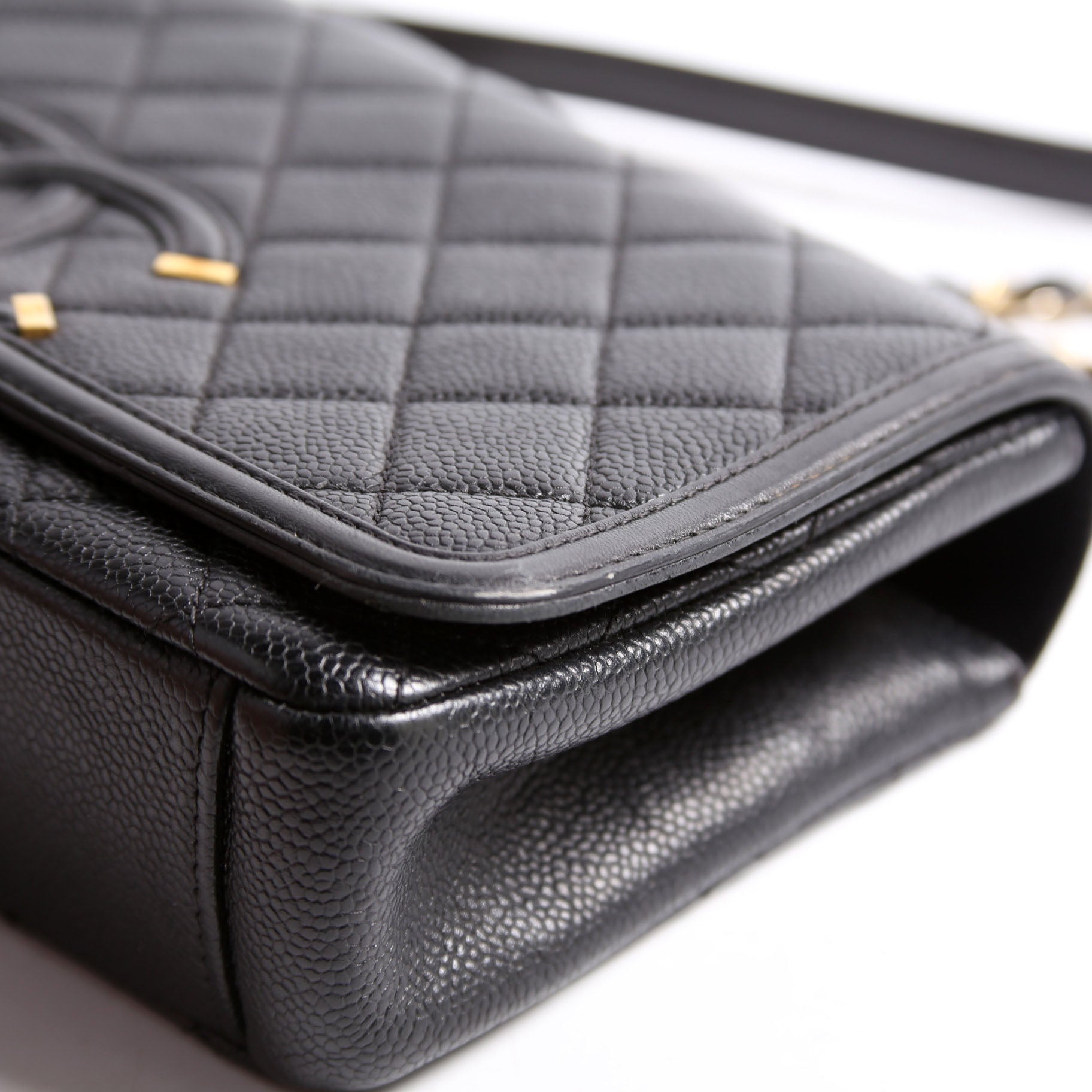 CC Filigree Flap Bag Medium Caviar 23M Black