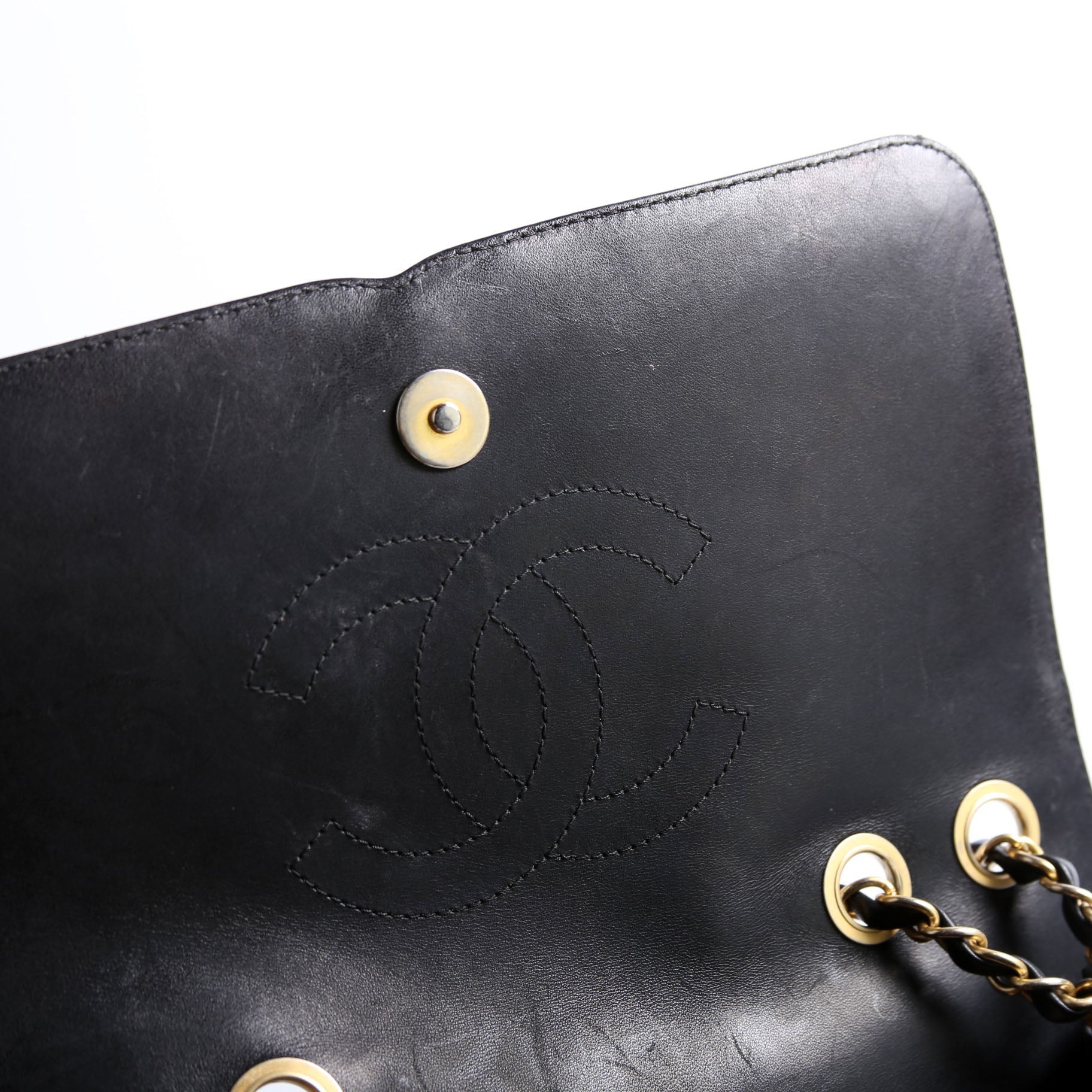 CC Filigree Flap Bag Medium Caviar 23M Black