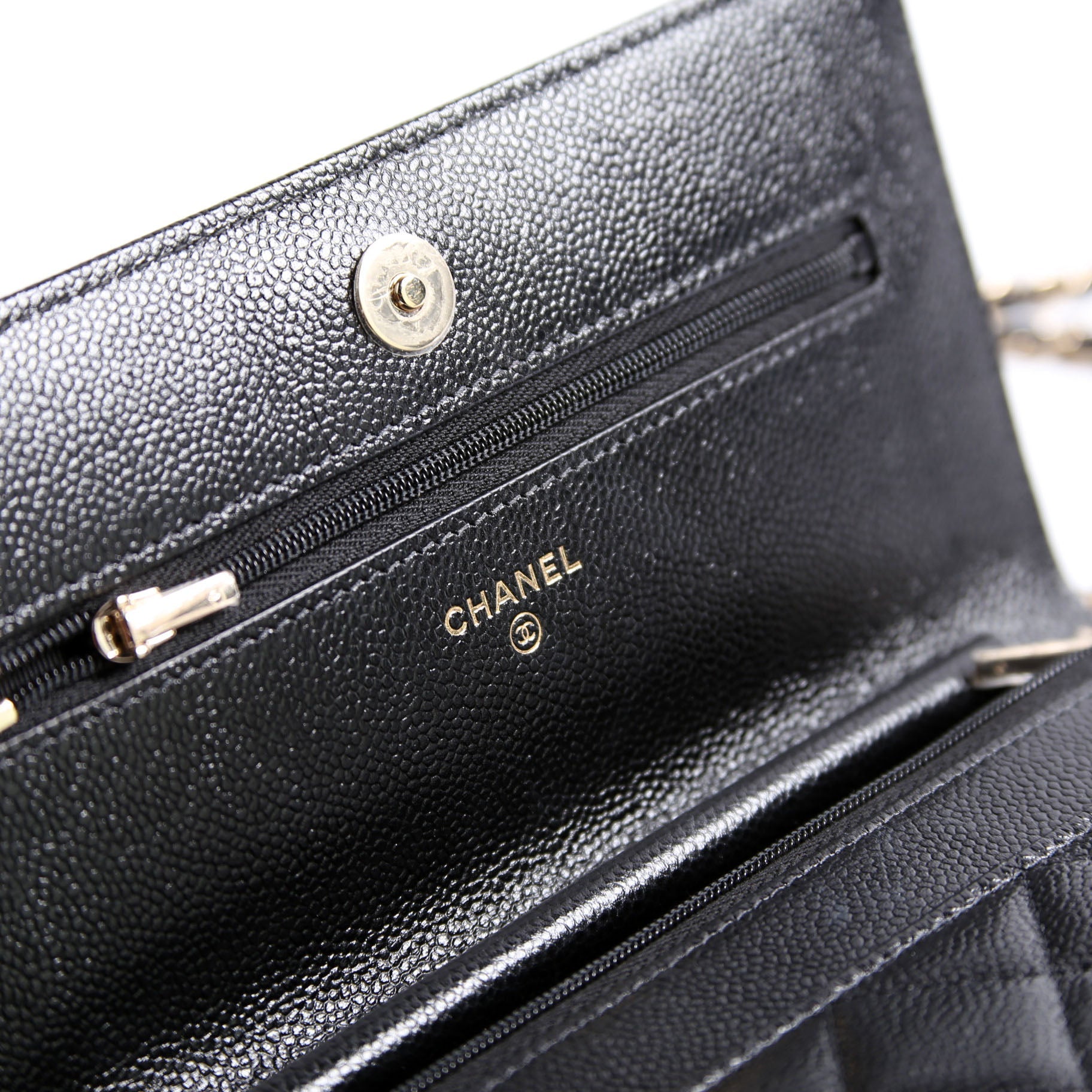 Wallet On Chain CC Quilted Caviar RFID Black
