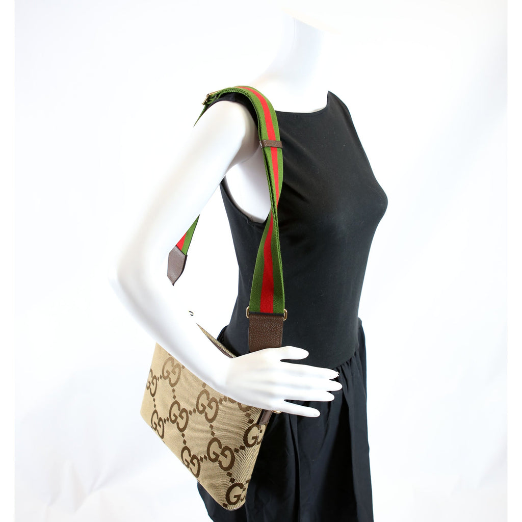 Gucci 699130 Jumbo GG Messenger