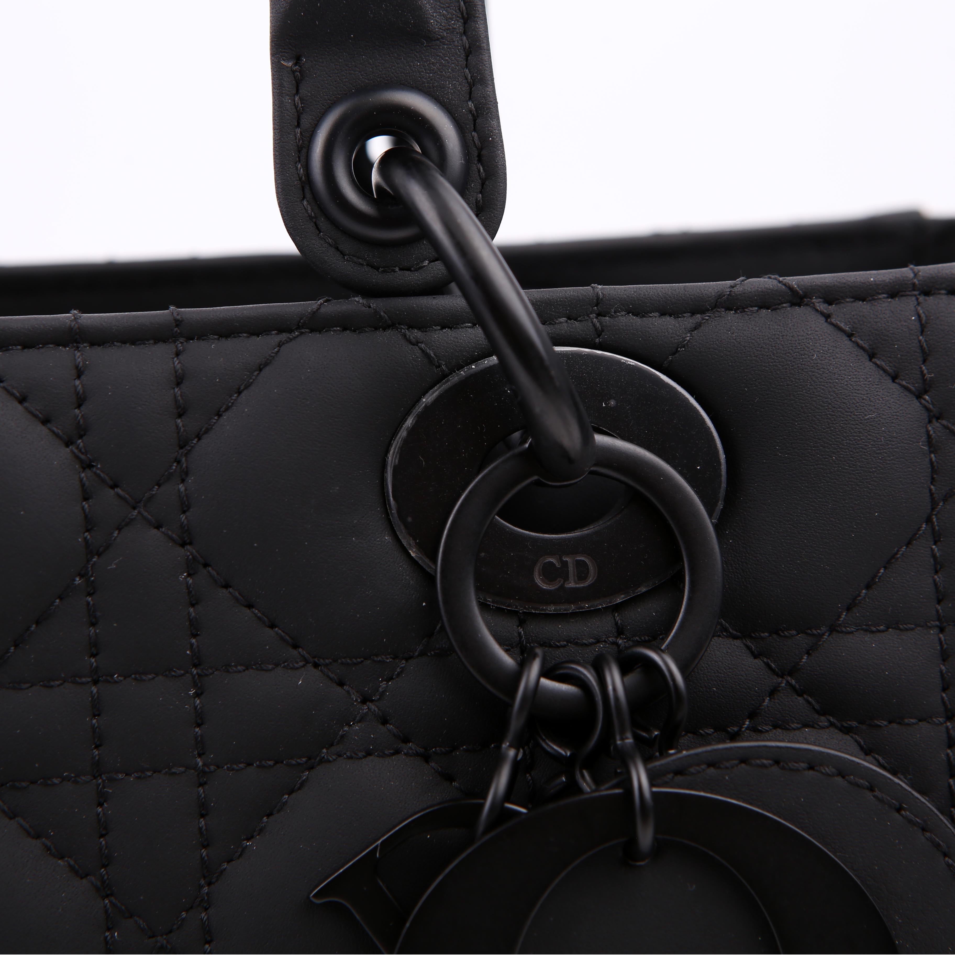 Lady Dior Medium Ultra Matte Black