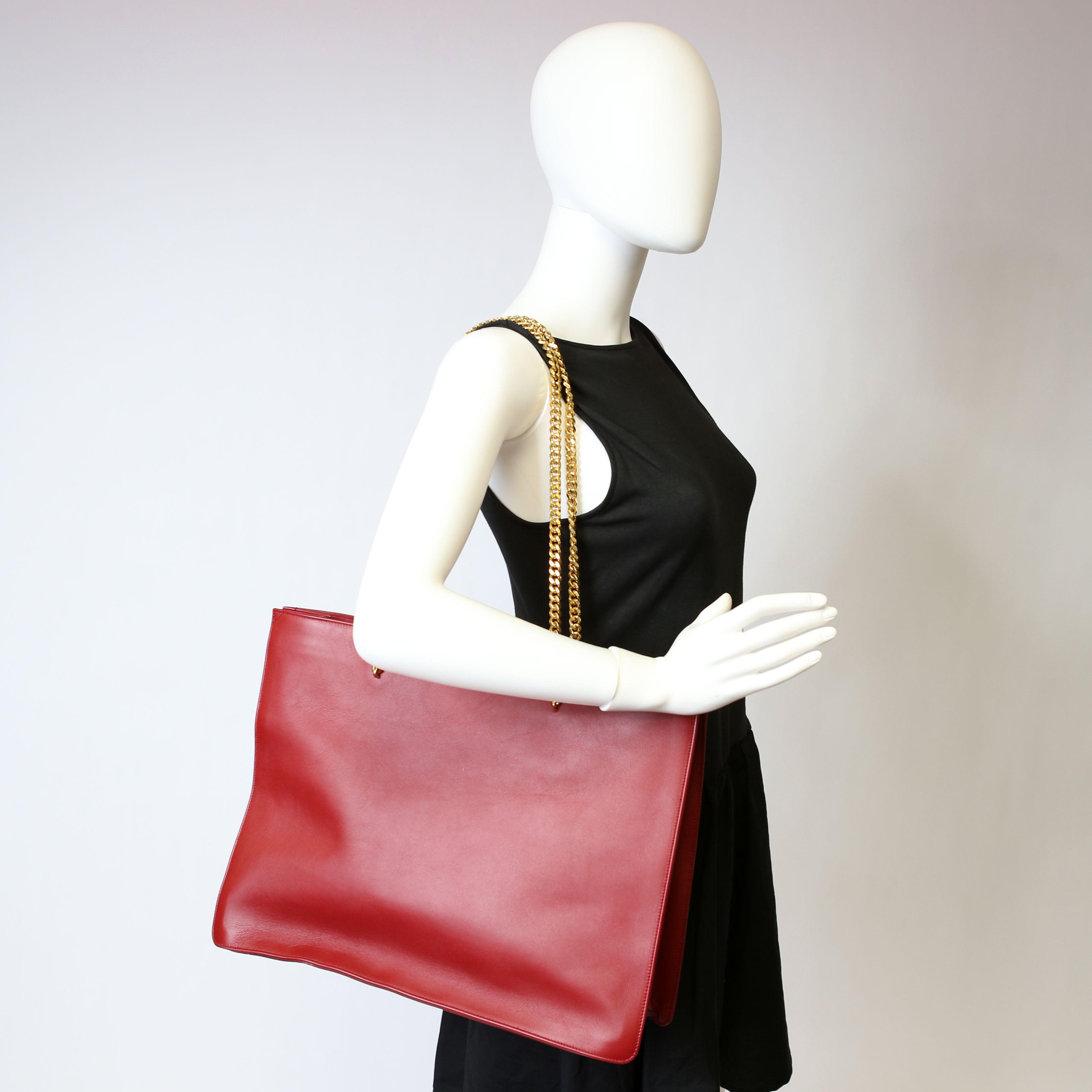 SAINT LAURENT Siena East/West Shopping Tote Calfskin Red