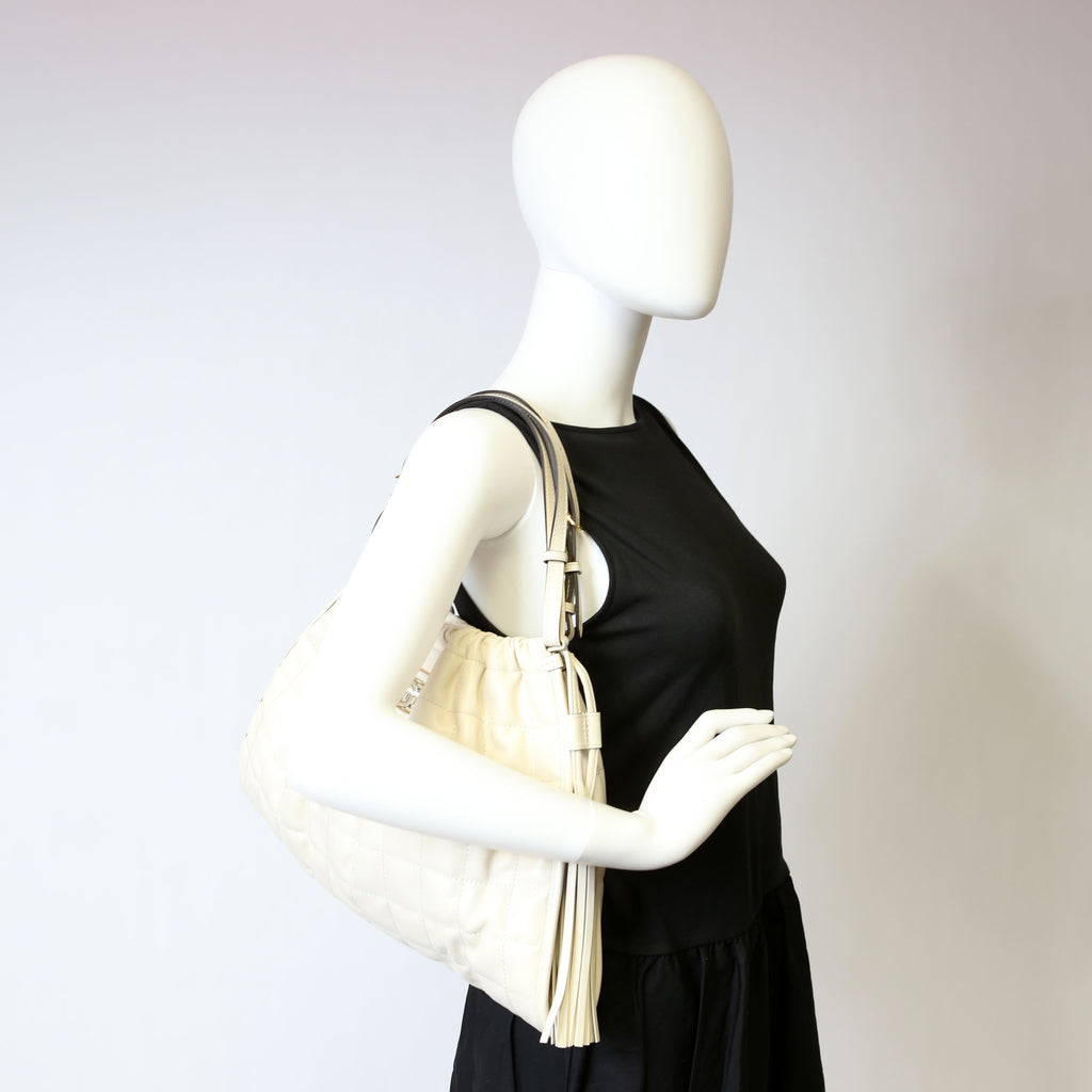 Gucci 746210 Deco Quilted Leather Shoulder White