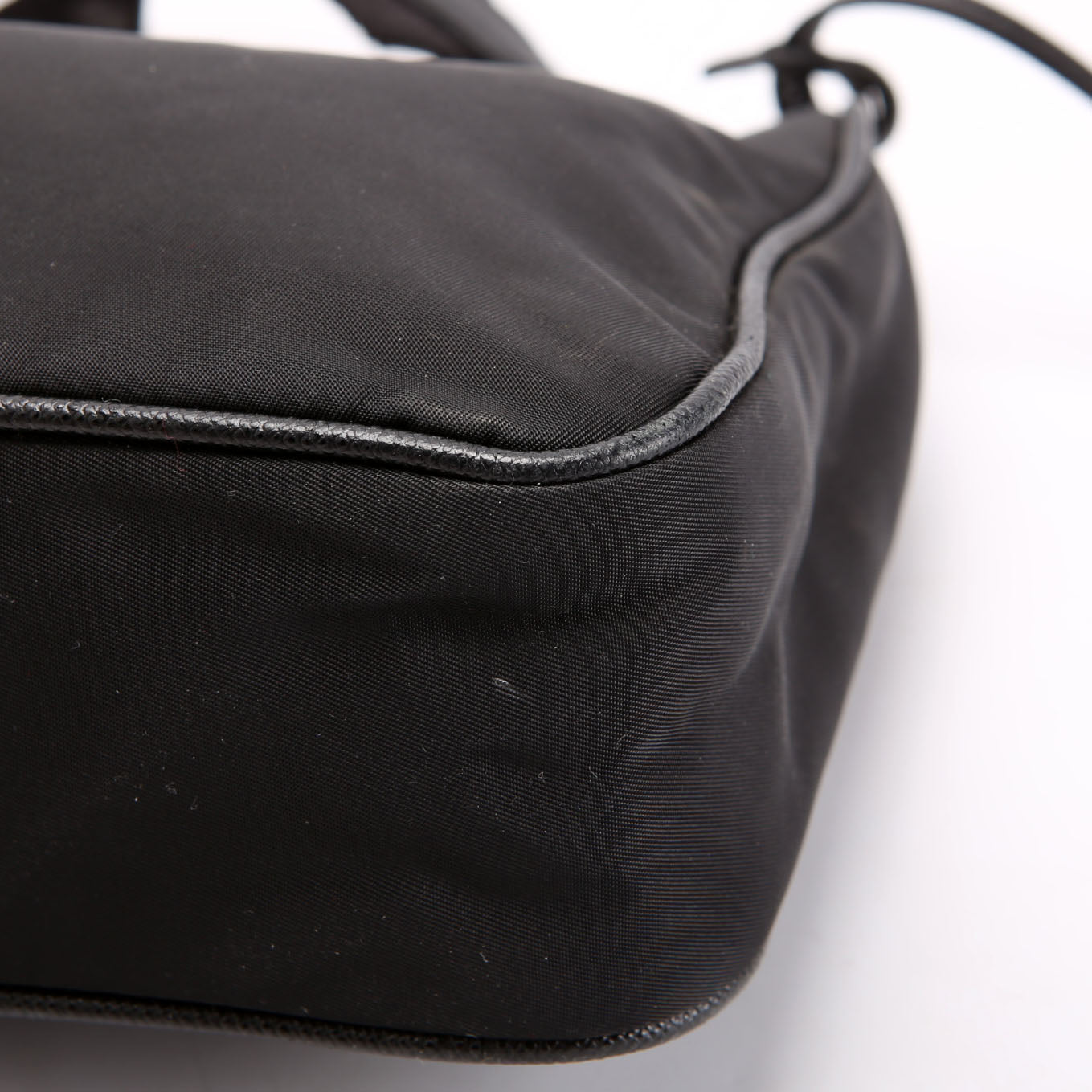 Prada 1BH204 Nylon Re-Edition 2005 Shoulder Bag Black/Silver