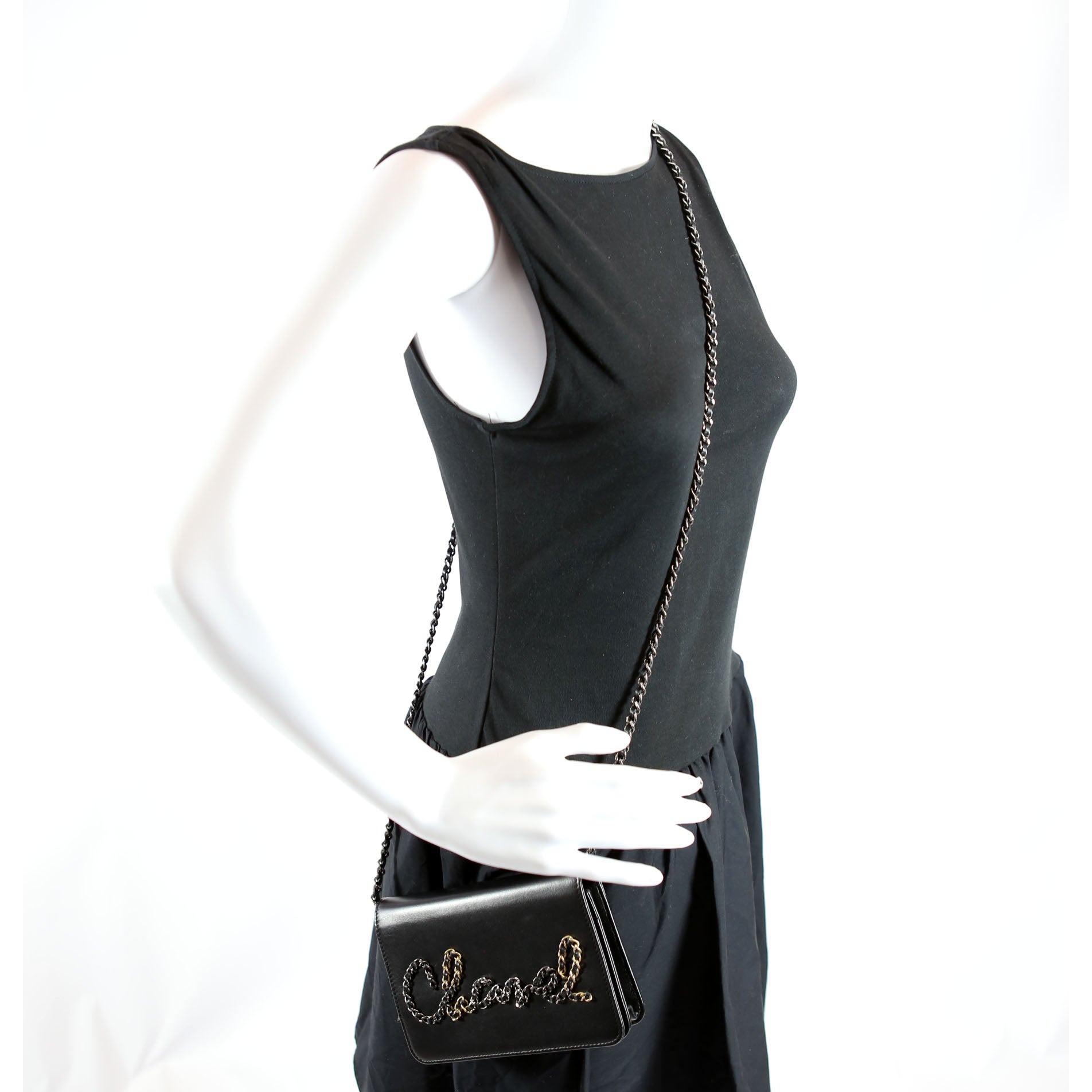 Two-Tone Chain 20s Signe WOC Calfskin 29M Black
