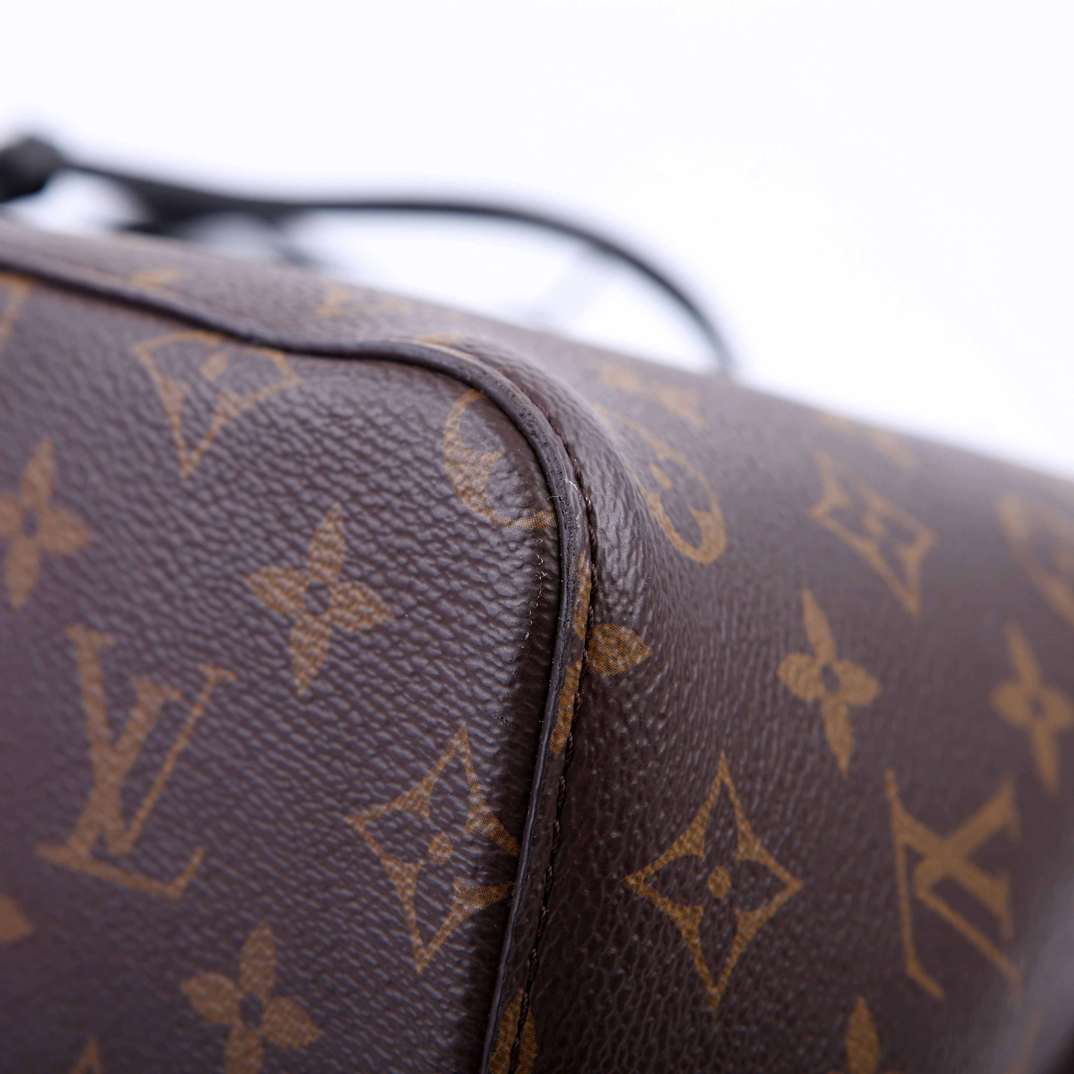 Neonoe Monogram Black
