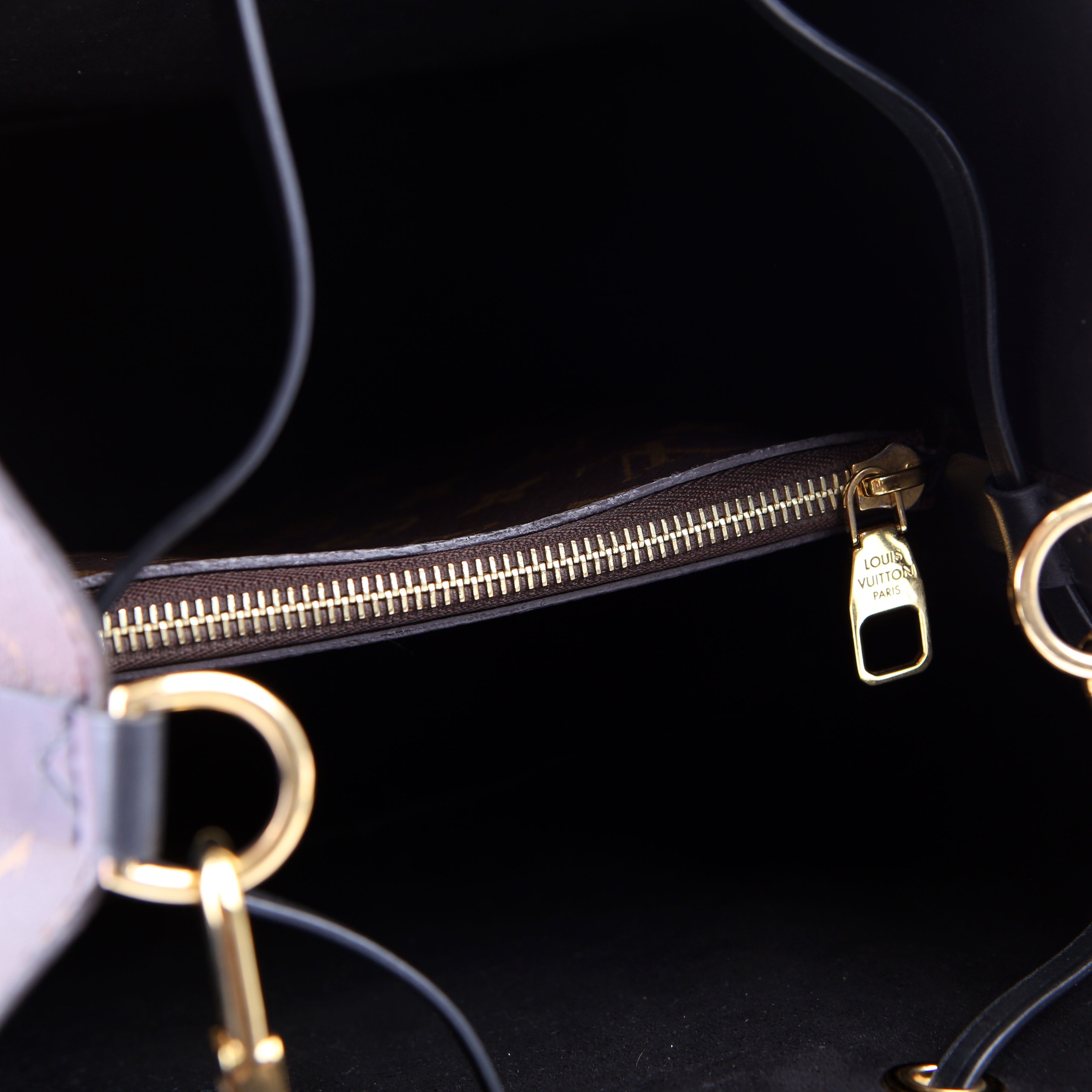 Neonoe Monogram Black