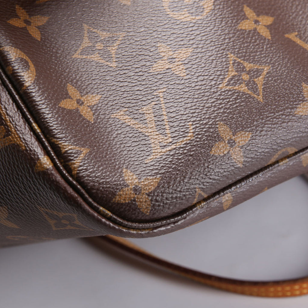 Neverfull MM Monogram Red