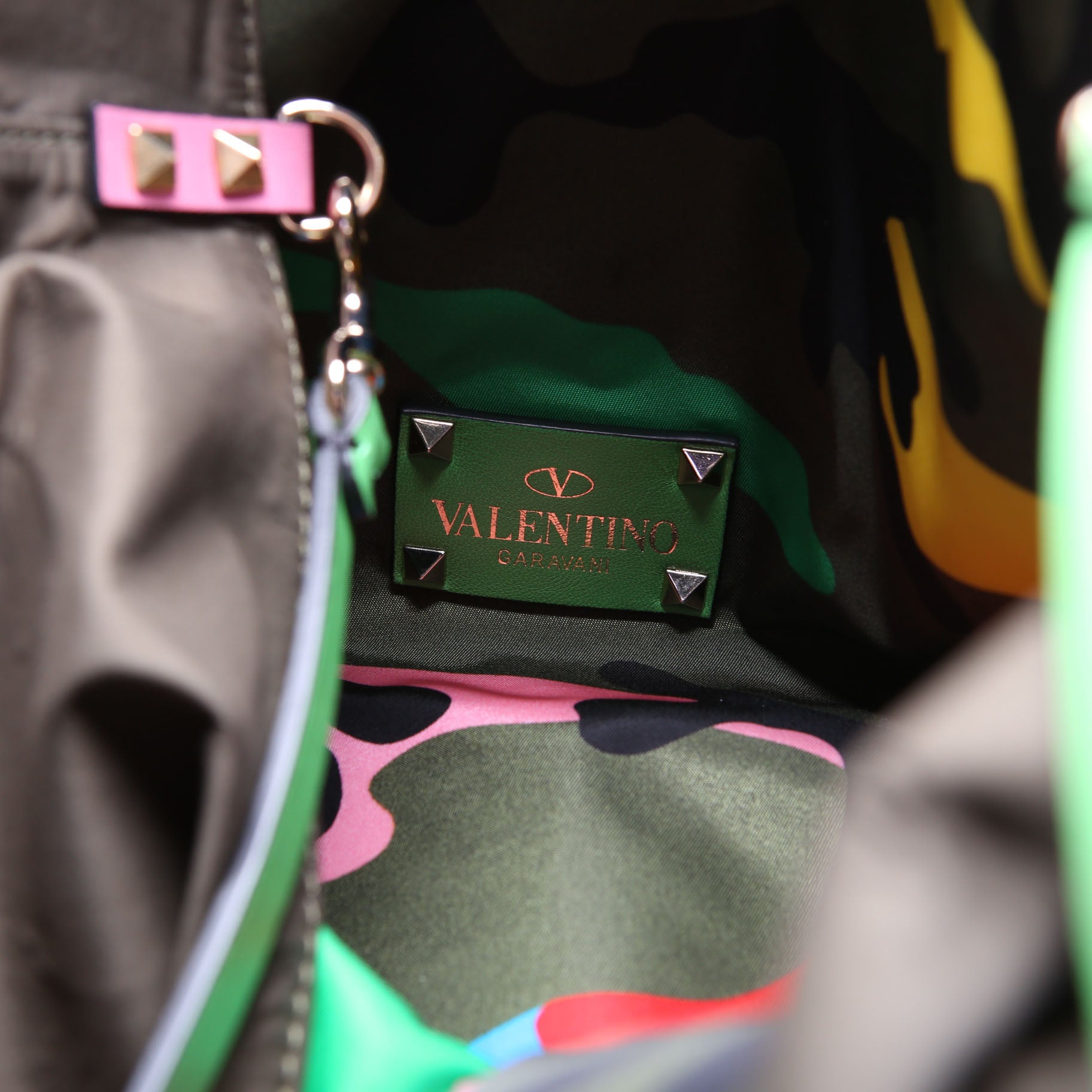 Rockstud Open Reverisble Nylon Tote Green/Multicolor
