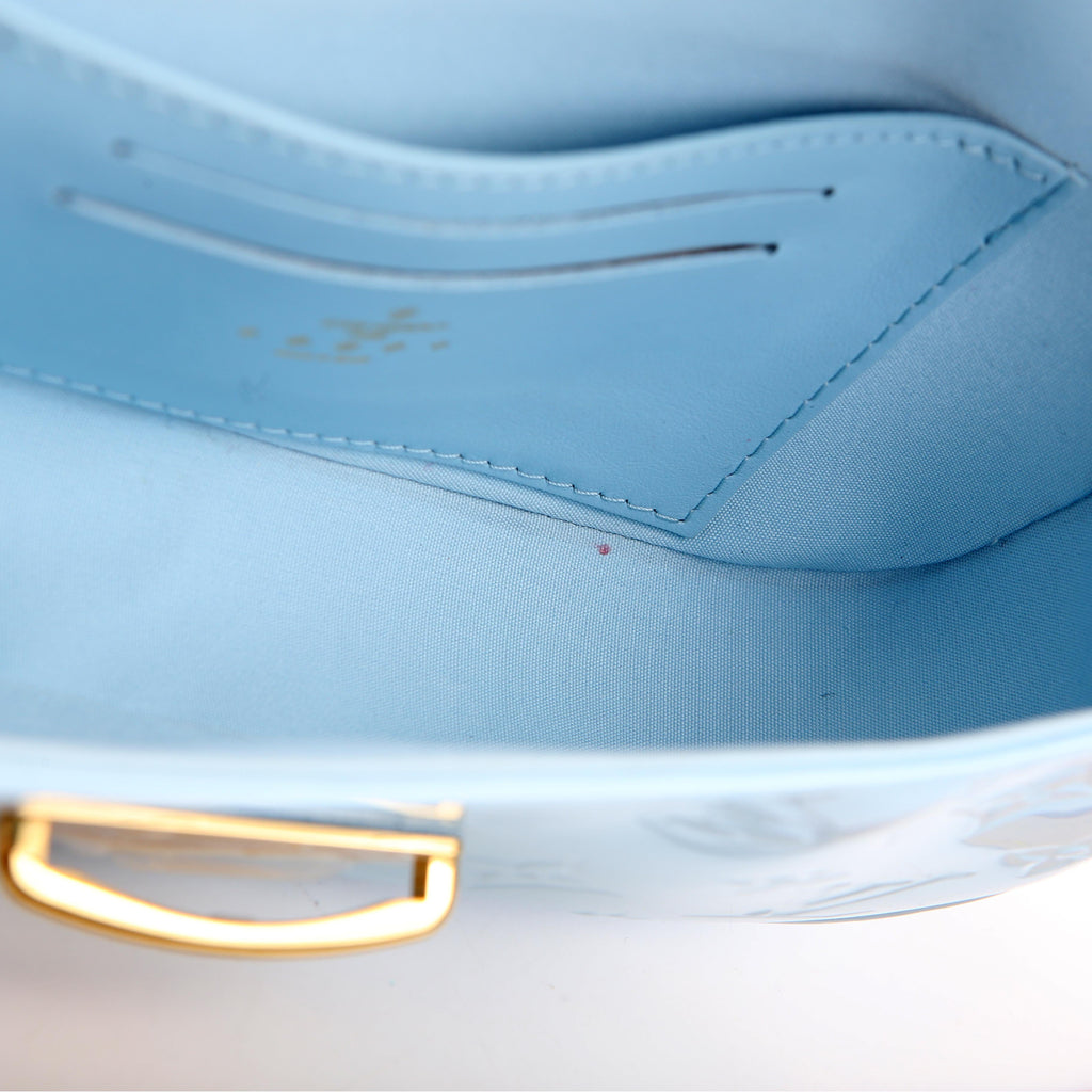 Malibu Pochette Vernis Blue