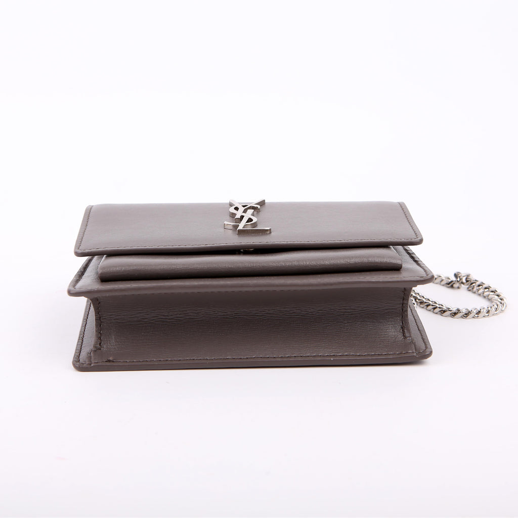 452157 Sunset Chain Wallet Grey