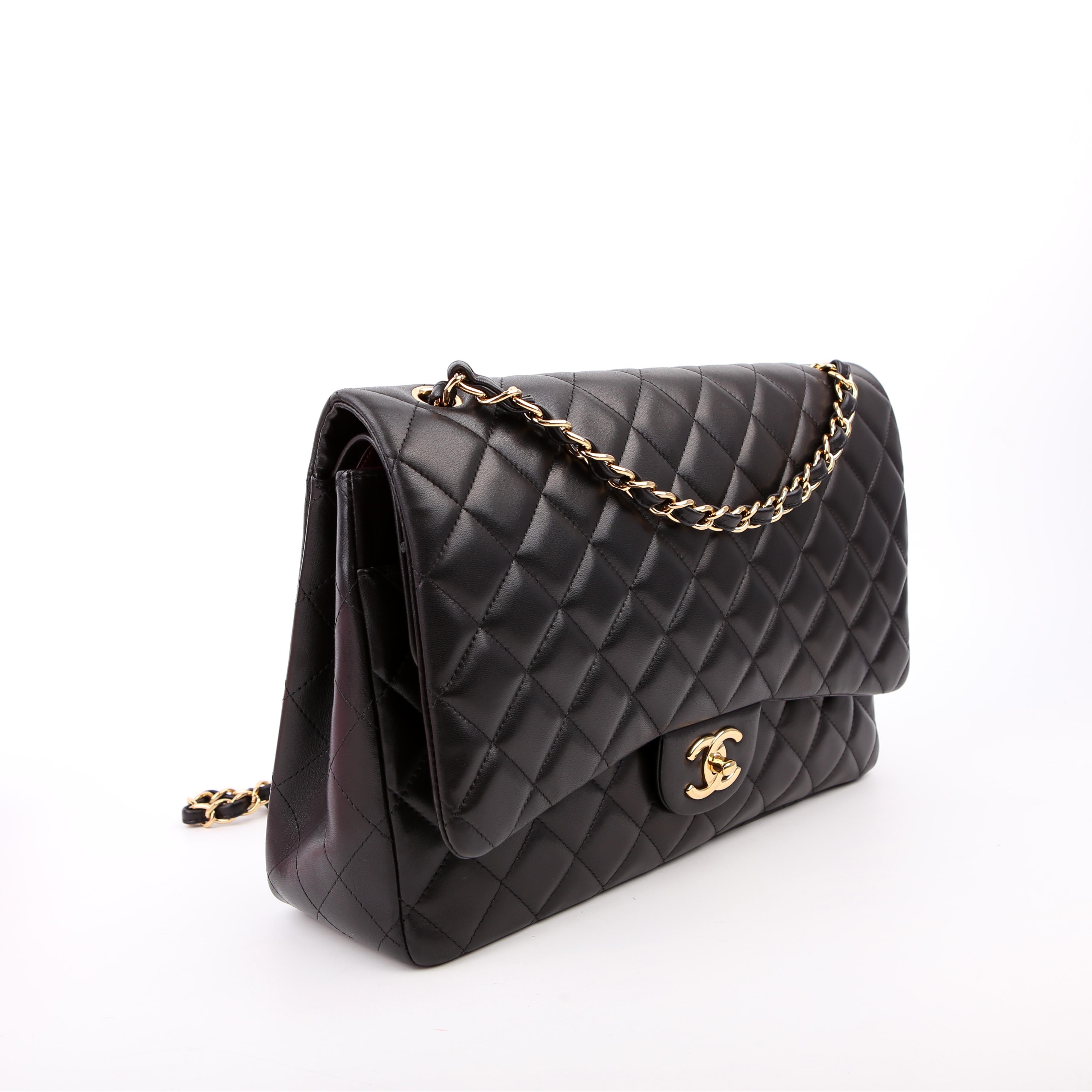 Classic Flap Maxi Lambskin 16M Black
