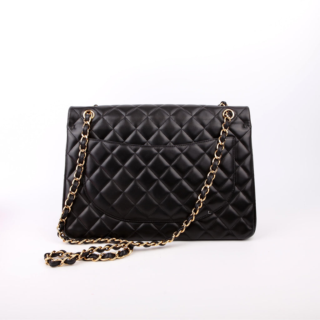 Classic Flap Maxi Lambskin 16M Black