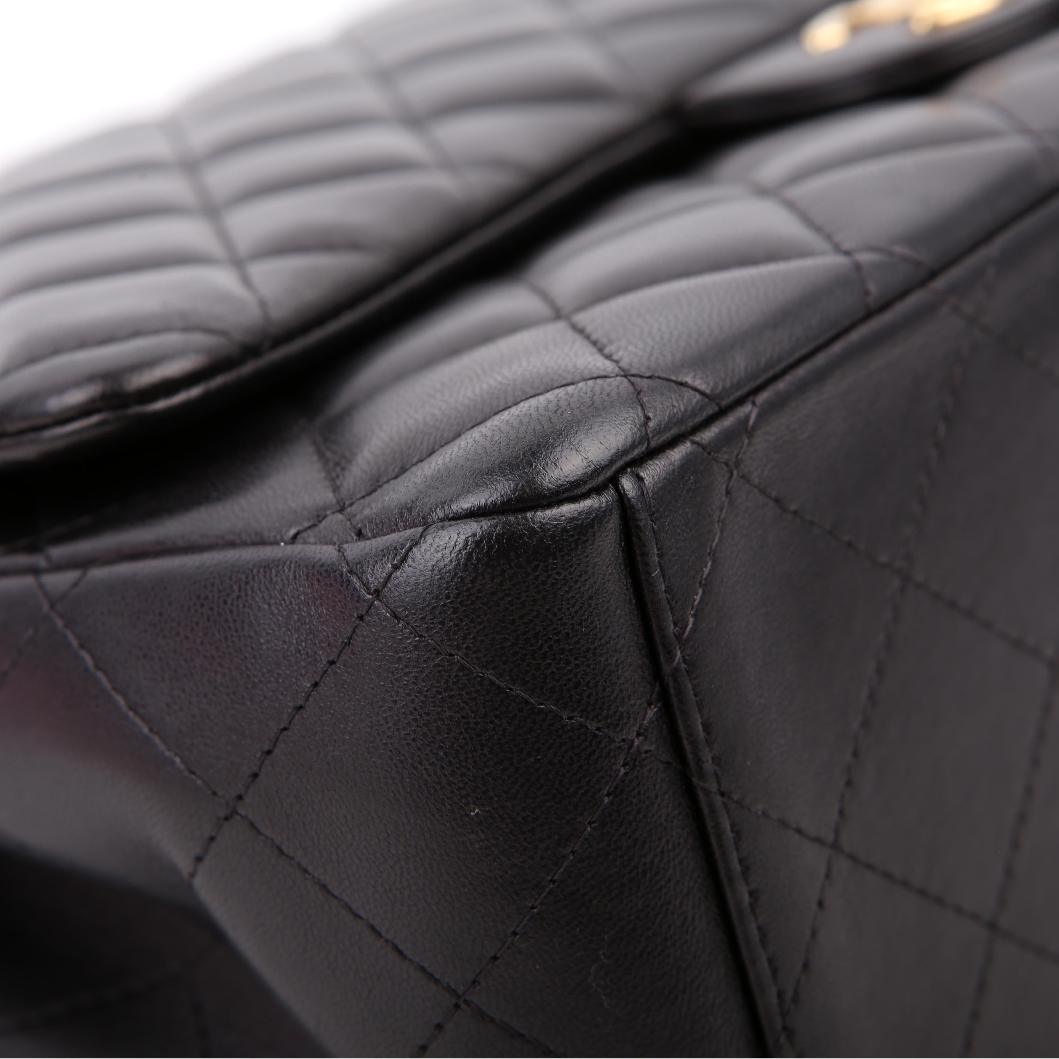 Classic Flap Maxi Lambskin 16M Black