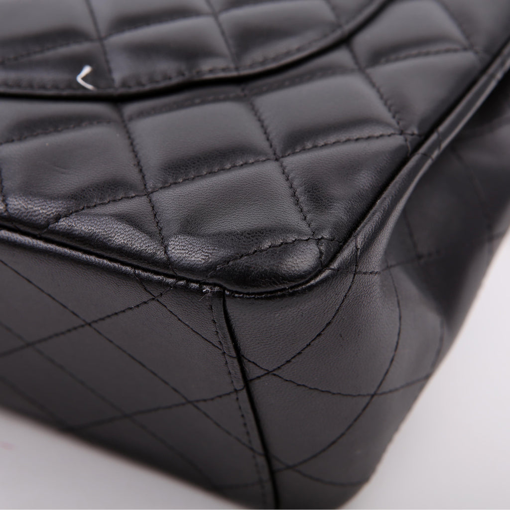 Classic Flap Maxi Lambskin 16M Black