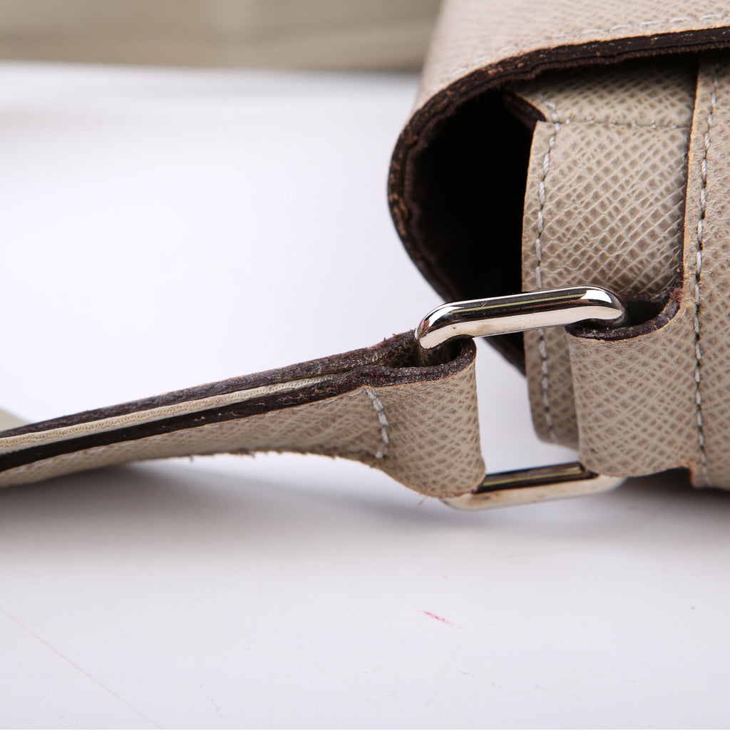 Milo Messenger Taiga Green