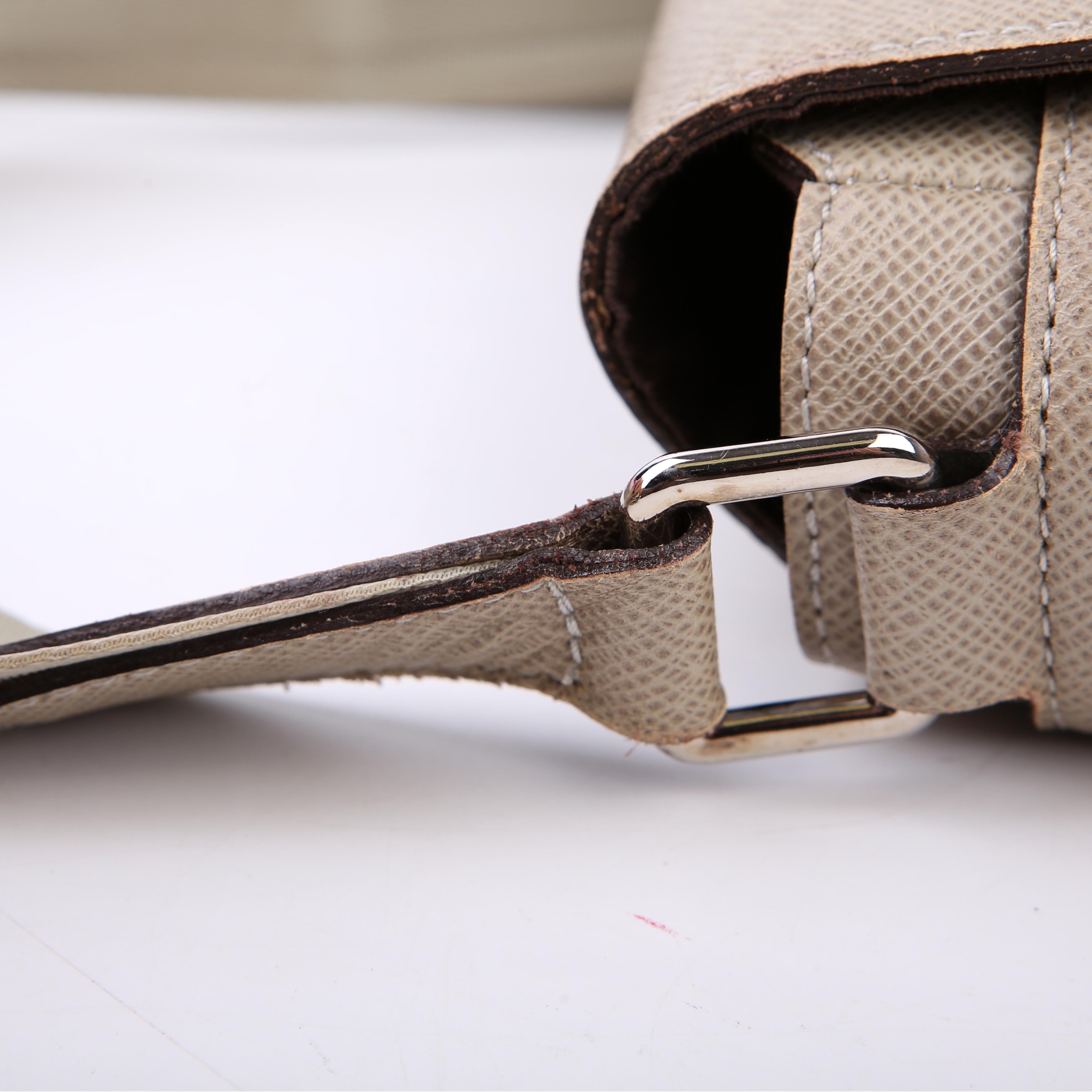 Milo Messenger Taiga Green
