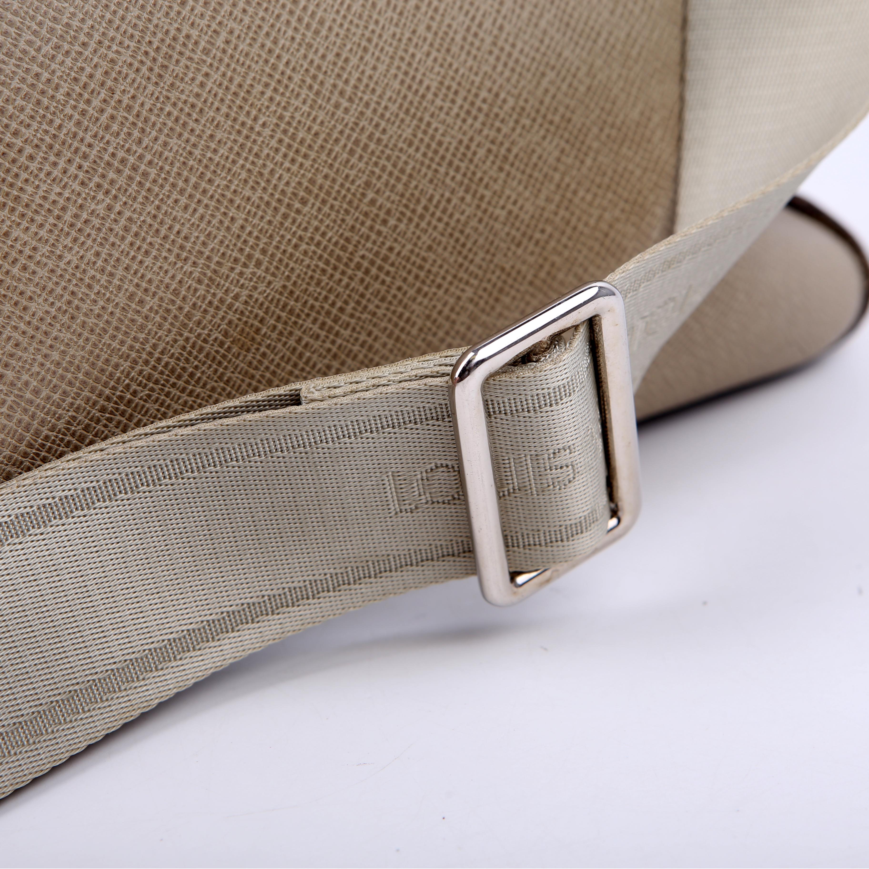 Milo Messenger Taiga Green