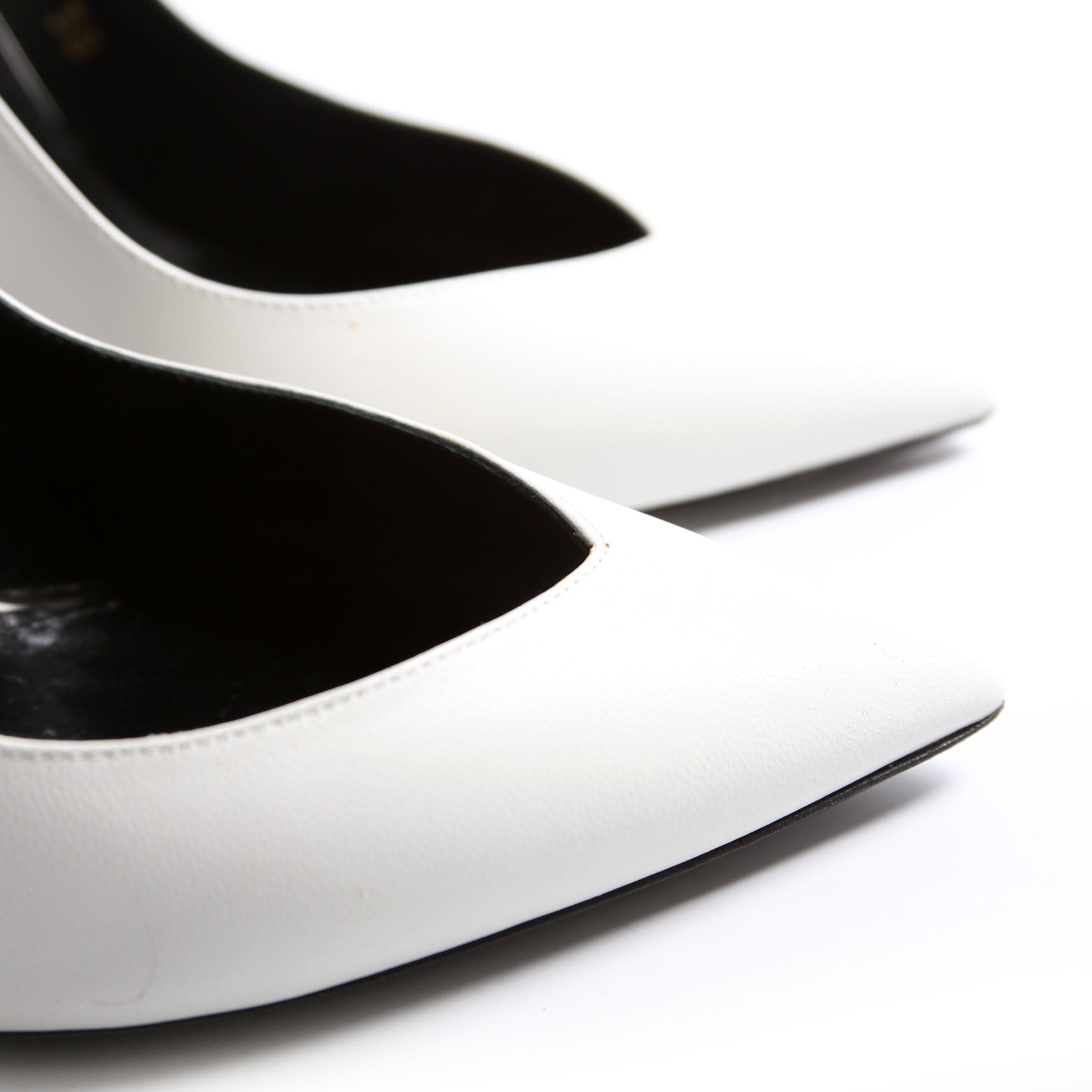 Pointed Toe Leather Pumps Size 38 White