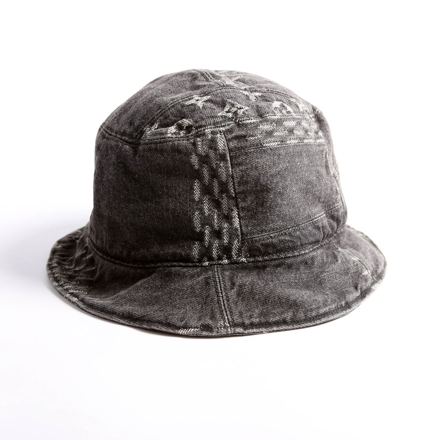 X Nigo Waves Bucket Monogram