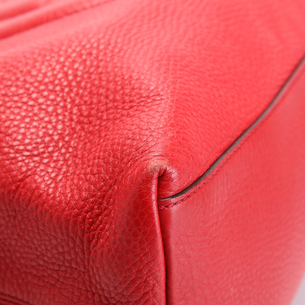308982 Soho Leather Shoulder Medium Red