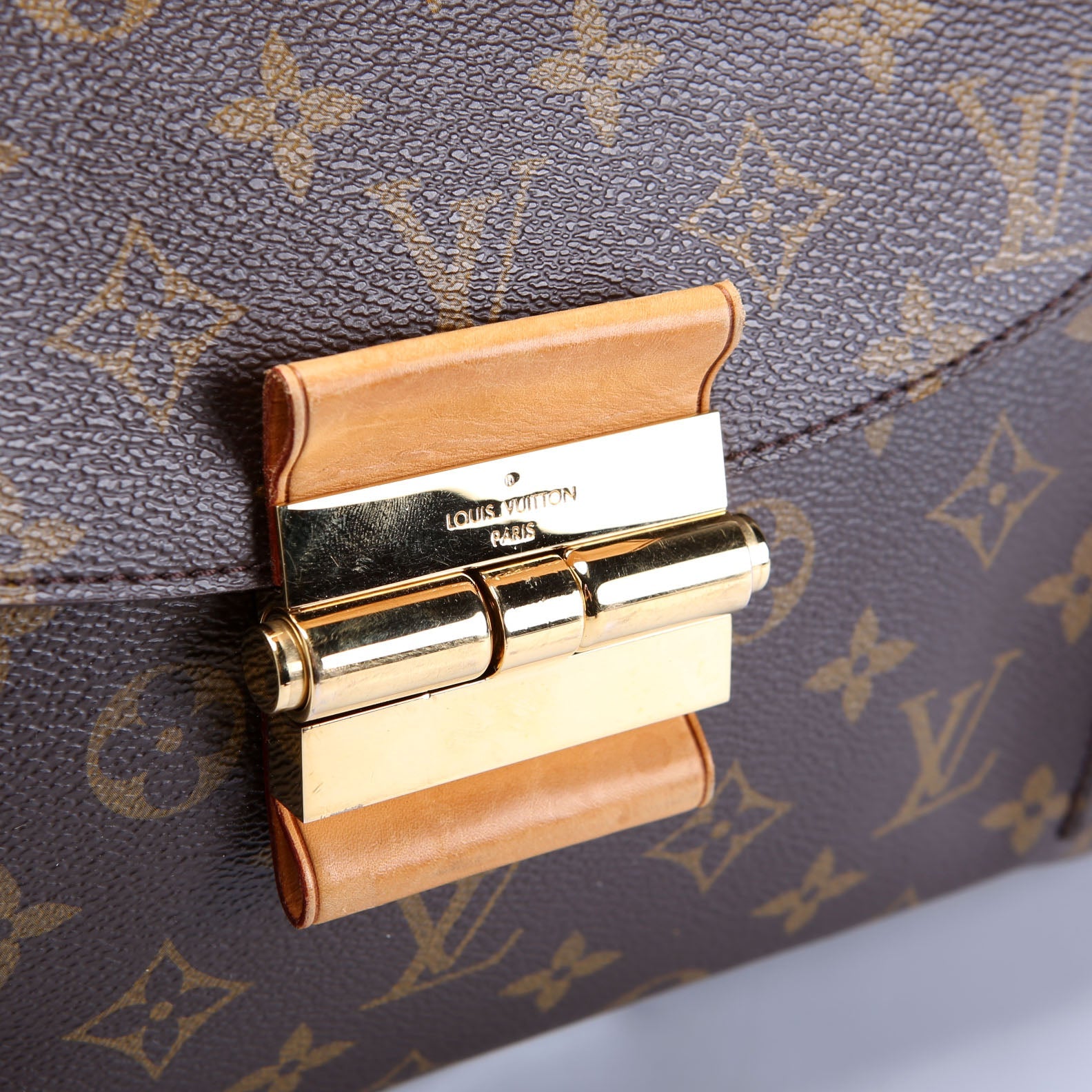 Oylmpe Monogram Brown